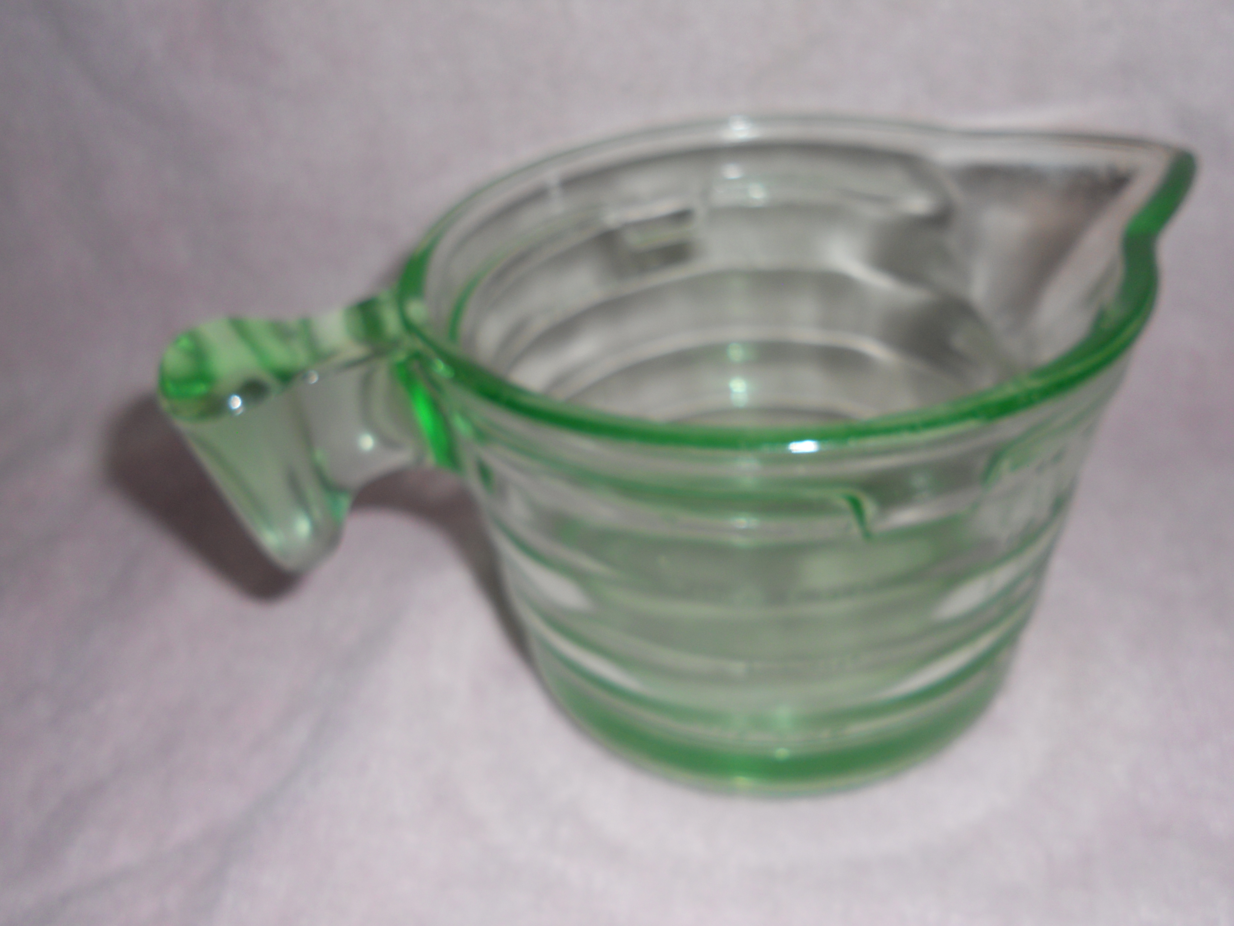 Depression Glass Measuring Cup ounces pint