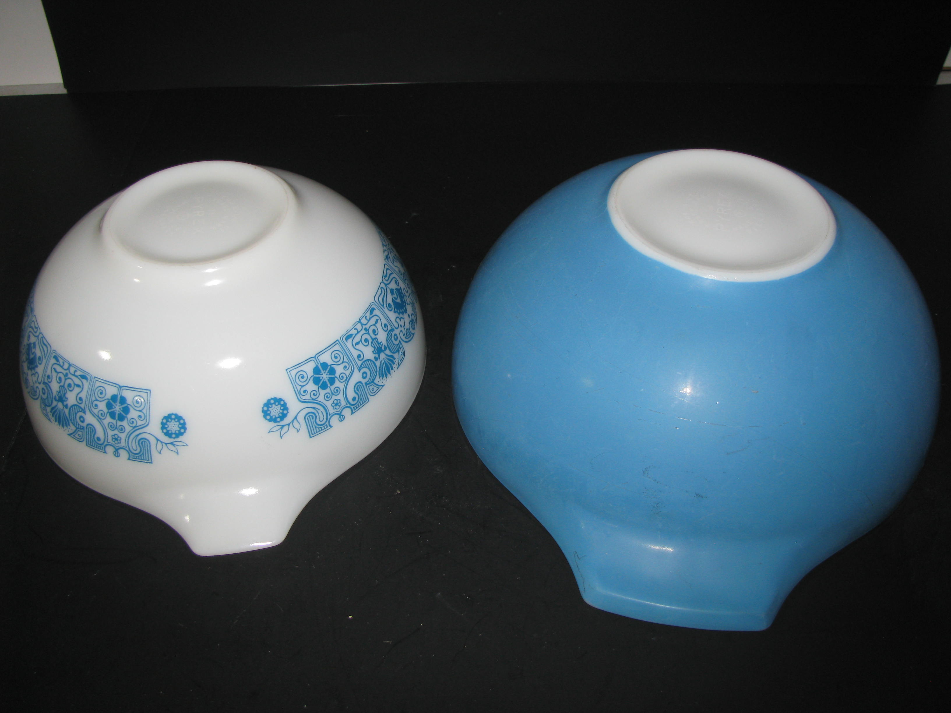 Vintage Pyrex Blue Horizon Cinderella Bowls