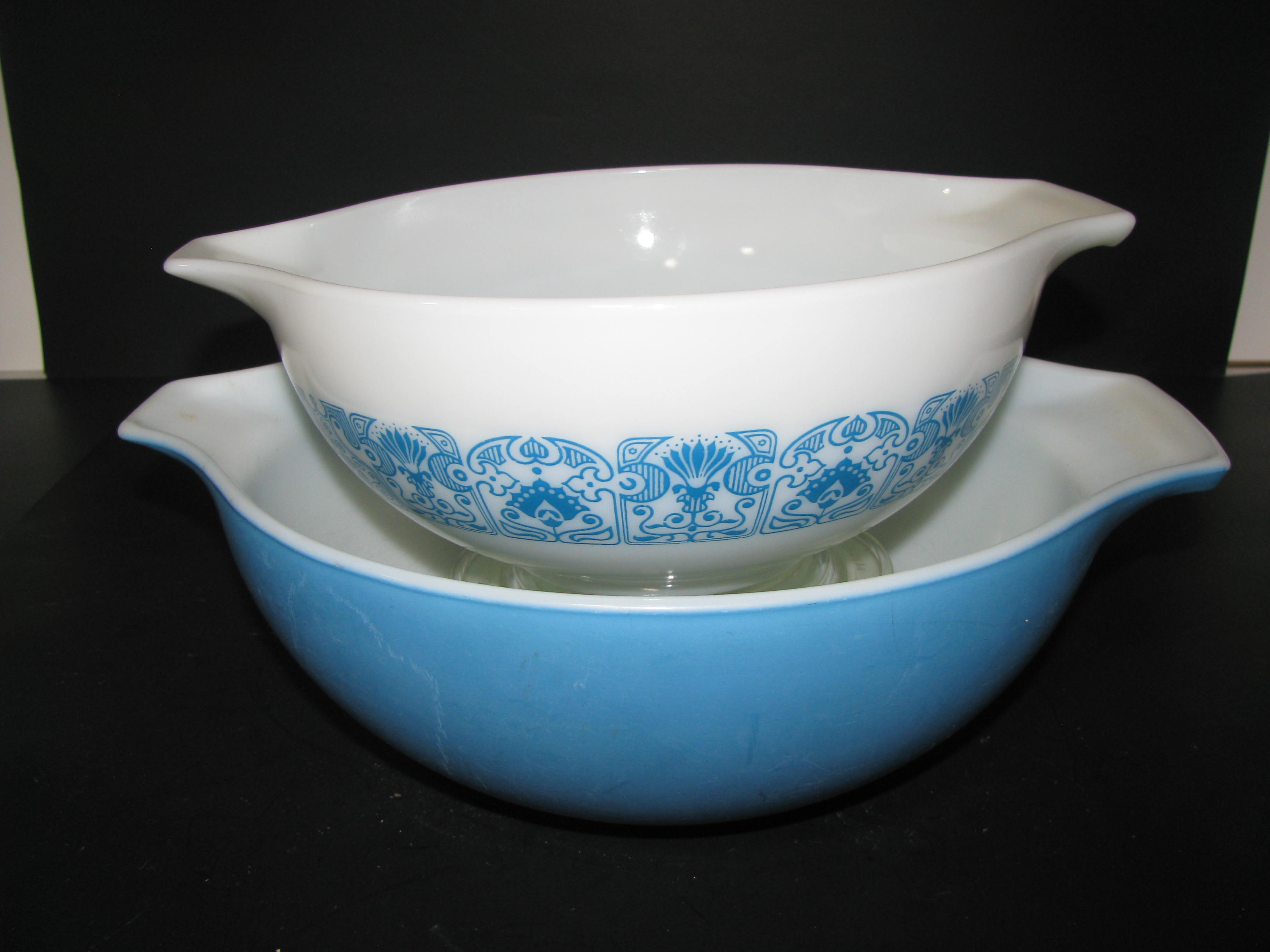 Vintage Pyrex Blue Horizon Cinderella Bowls