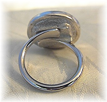 Sparkling SARAH COVENTRY  Amethyst Ring . . . . . . .