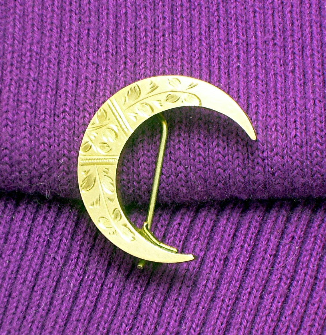 Victorian Pinchbeck Half Moon Brooch