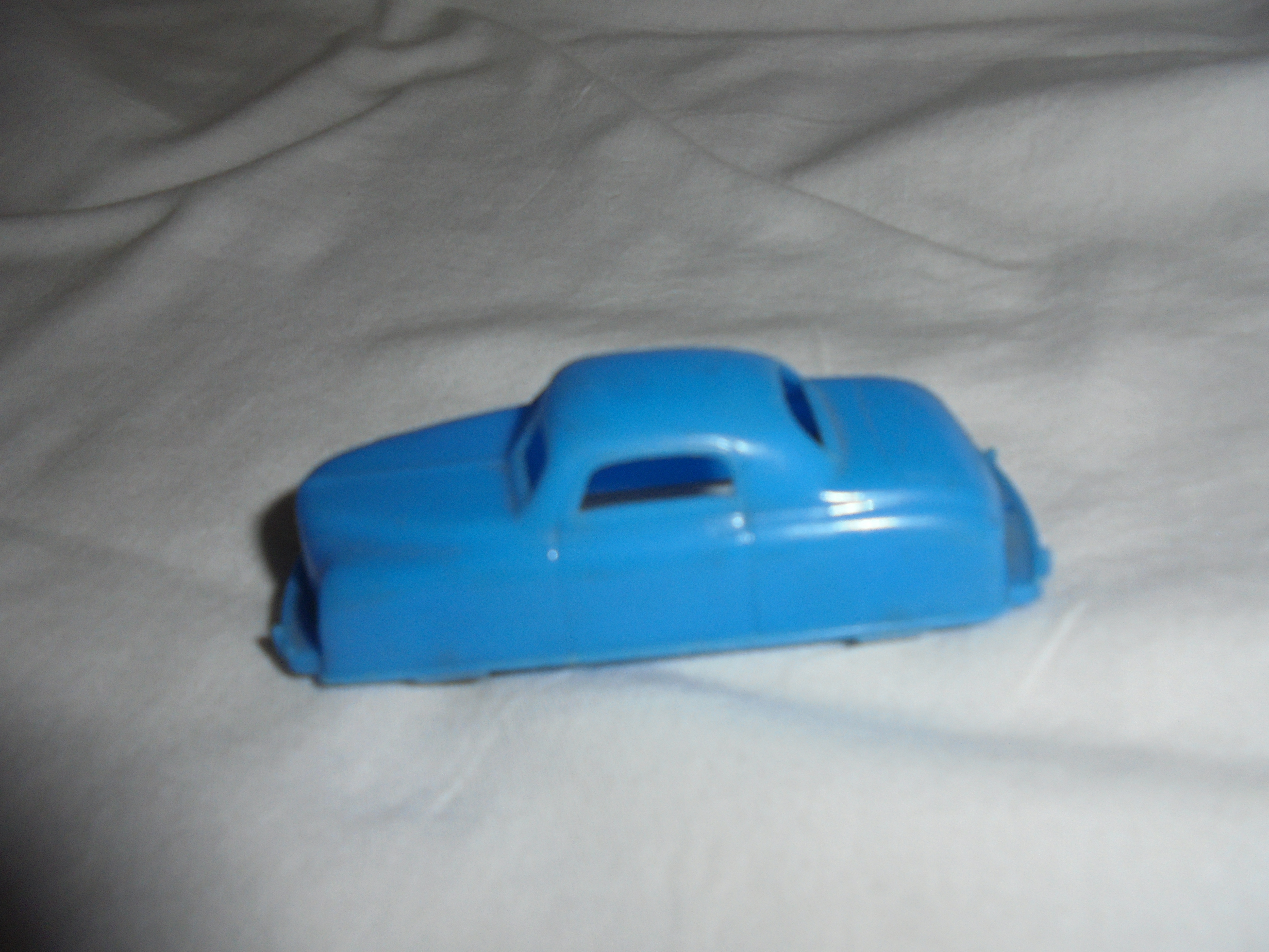 Renwal Dollhouse Car #144