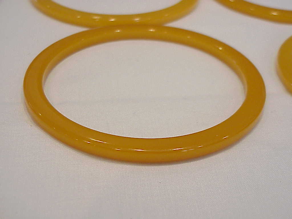 Vintage Pumpkin Or Butterscotch Bakelite Bangle Bracelet Lot