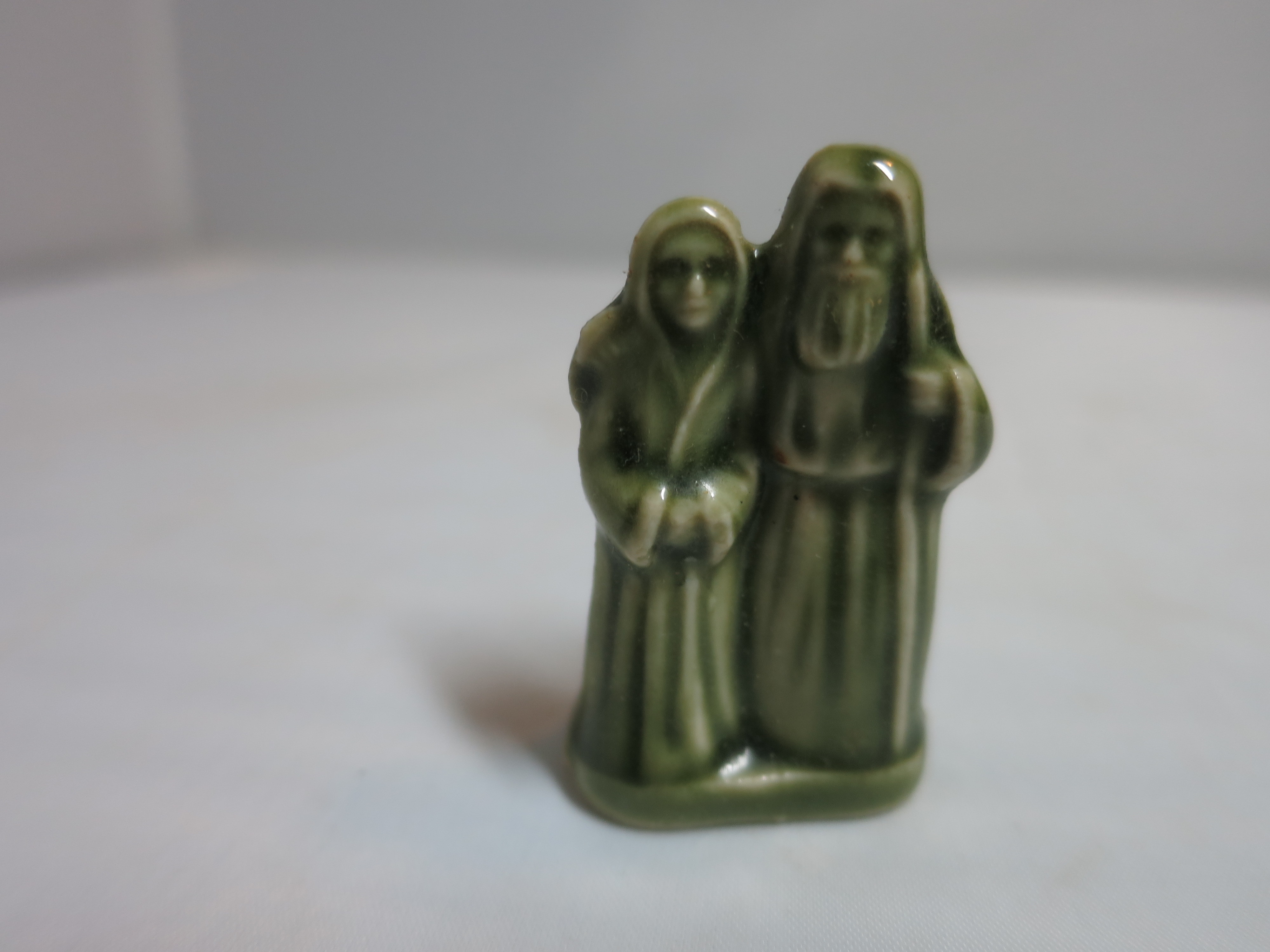 Noah and his Wife Wade England Figurine Noah's Ark Series