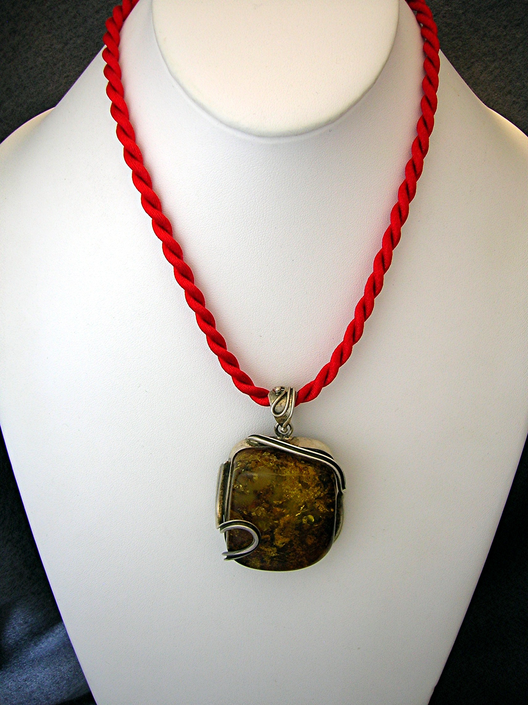 Baltic Golden AMBER Sterling Silver Pendant