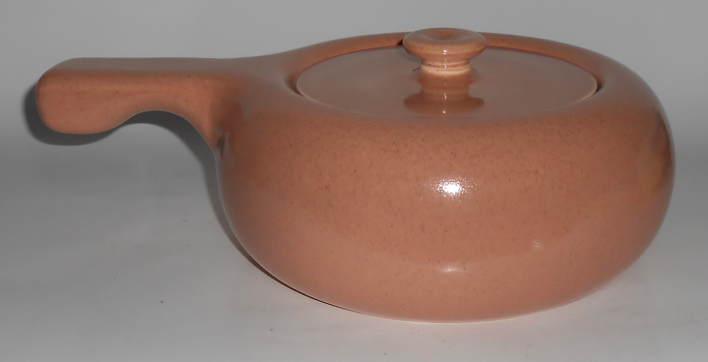 Russel Wright Pottery American Modern Coral Handled Cas