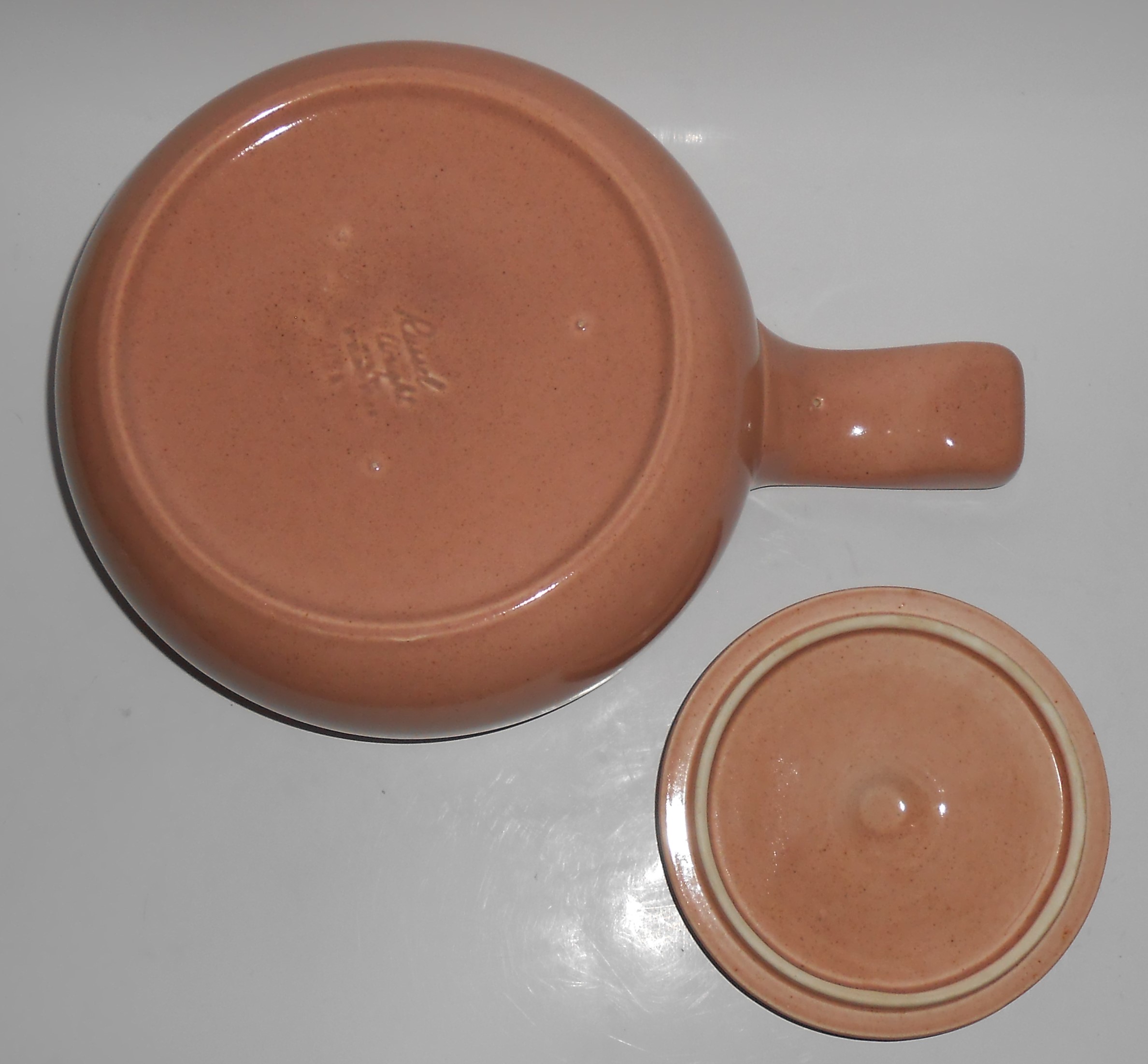 Russel Wright Pottery American Modern Coral Handled Cas