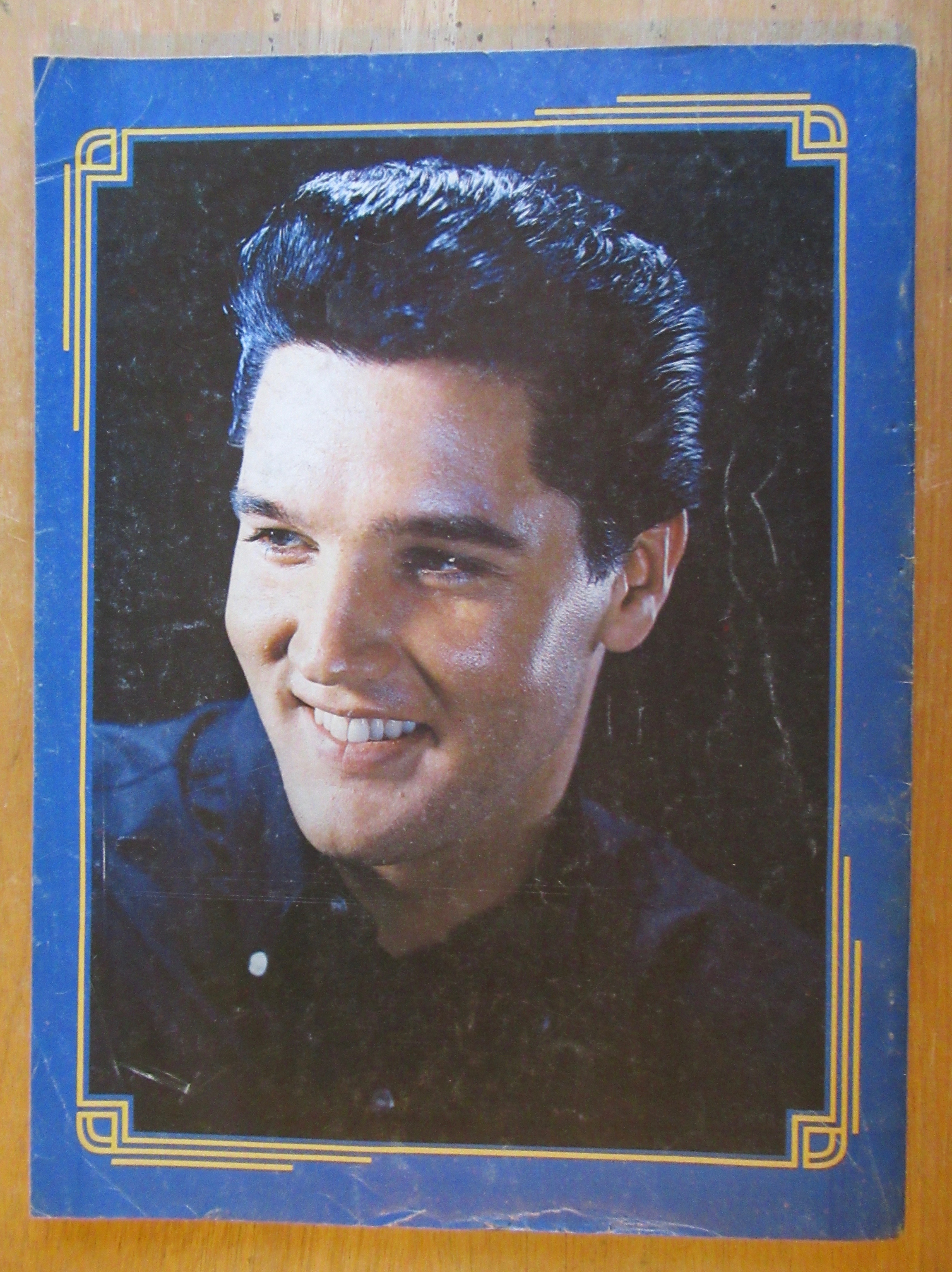 Photoplay Magazine-1977-Tribute to Elvis Presley