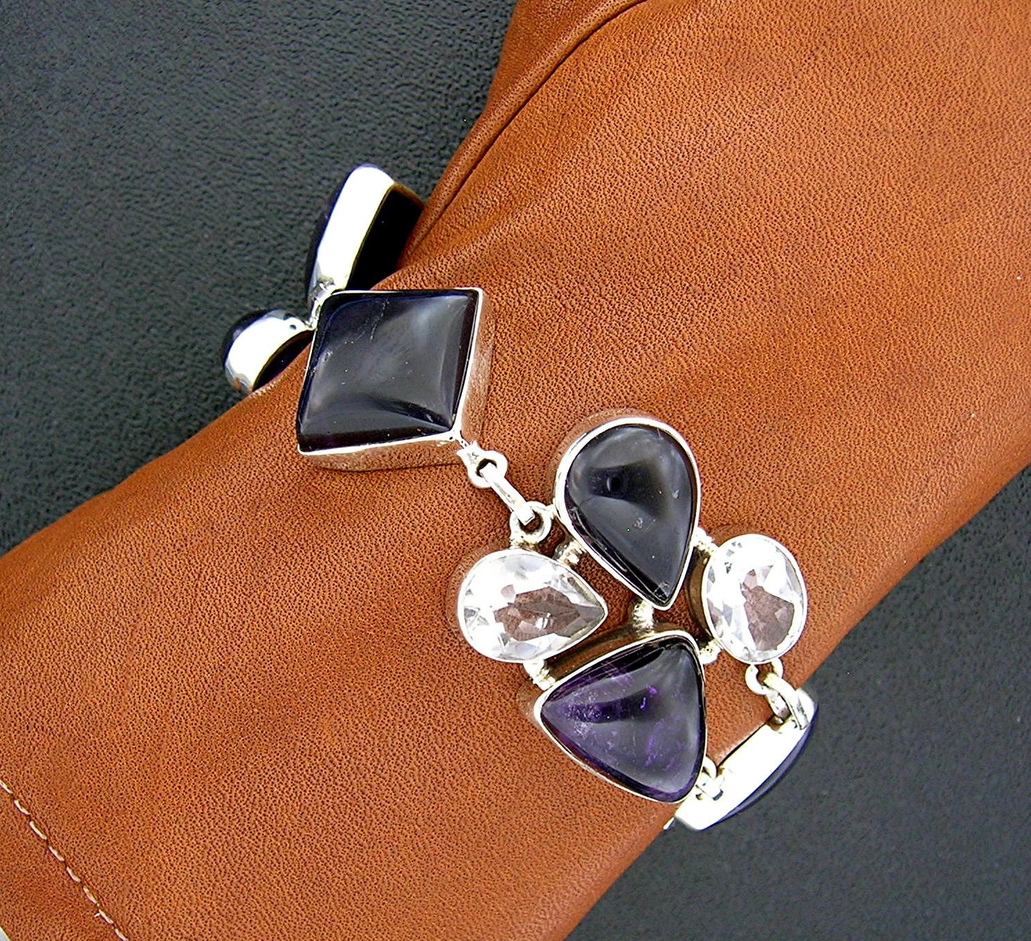 Sterling Silver Cabochon Amethyst Crystal Brcelet