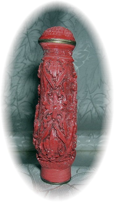 CINNABAR CHINESE SNUFF BOTTLE Red