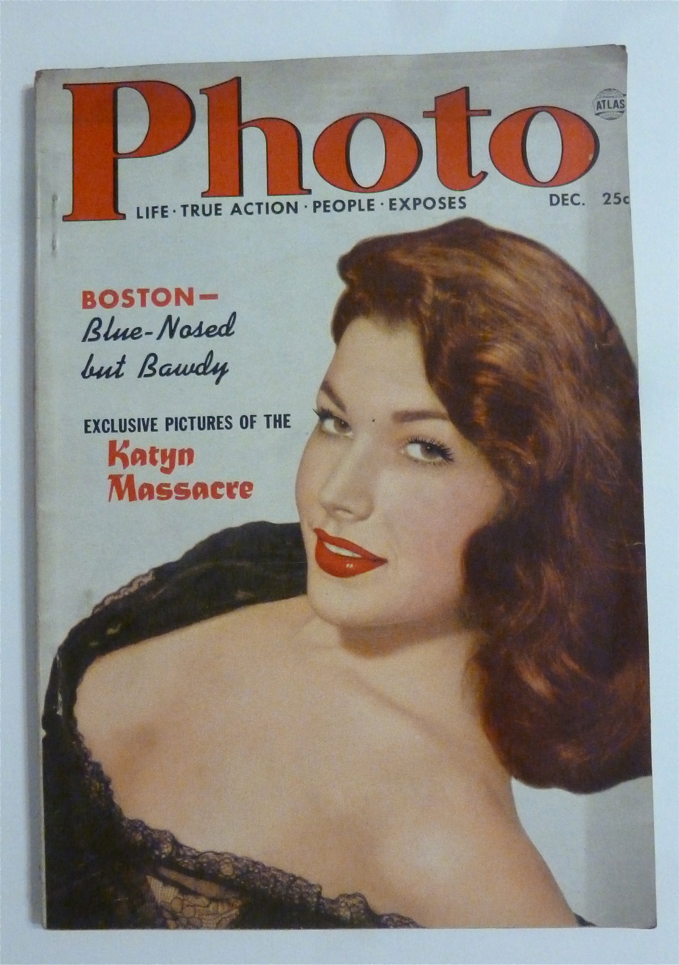 Photo Magazine - December 1952 - Katyn Massacre