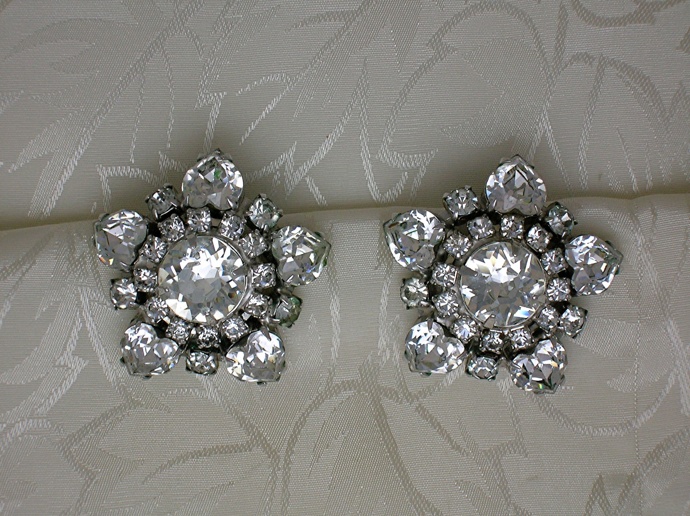 Crystal Hearts Rhodium  Silvertone  Clip Earrings