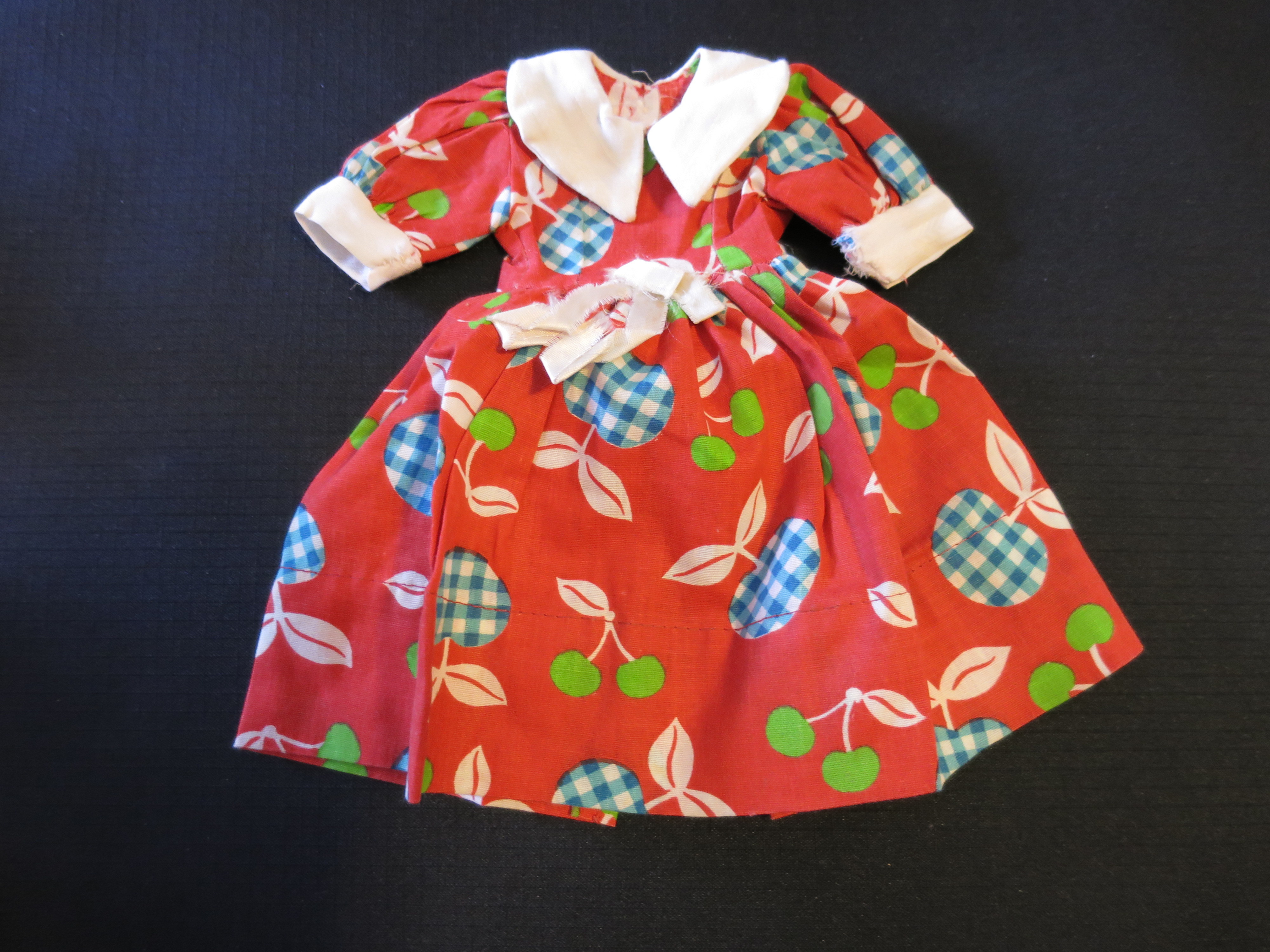 Vintage doll dress Apple Cherry Motif 1960s