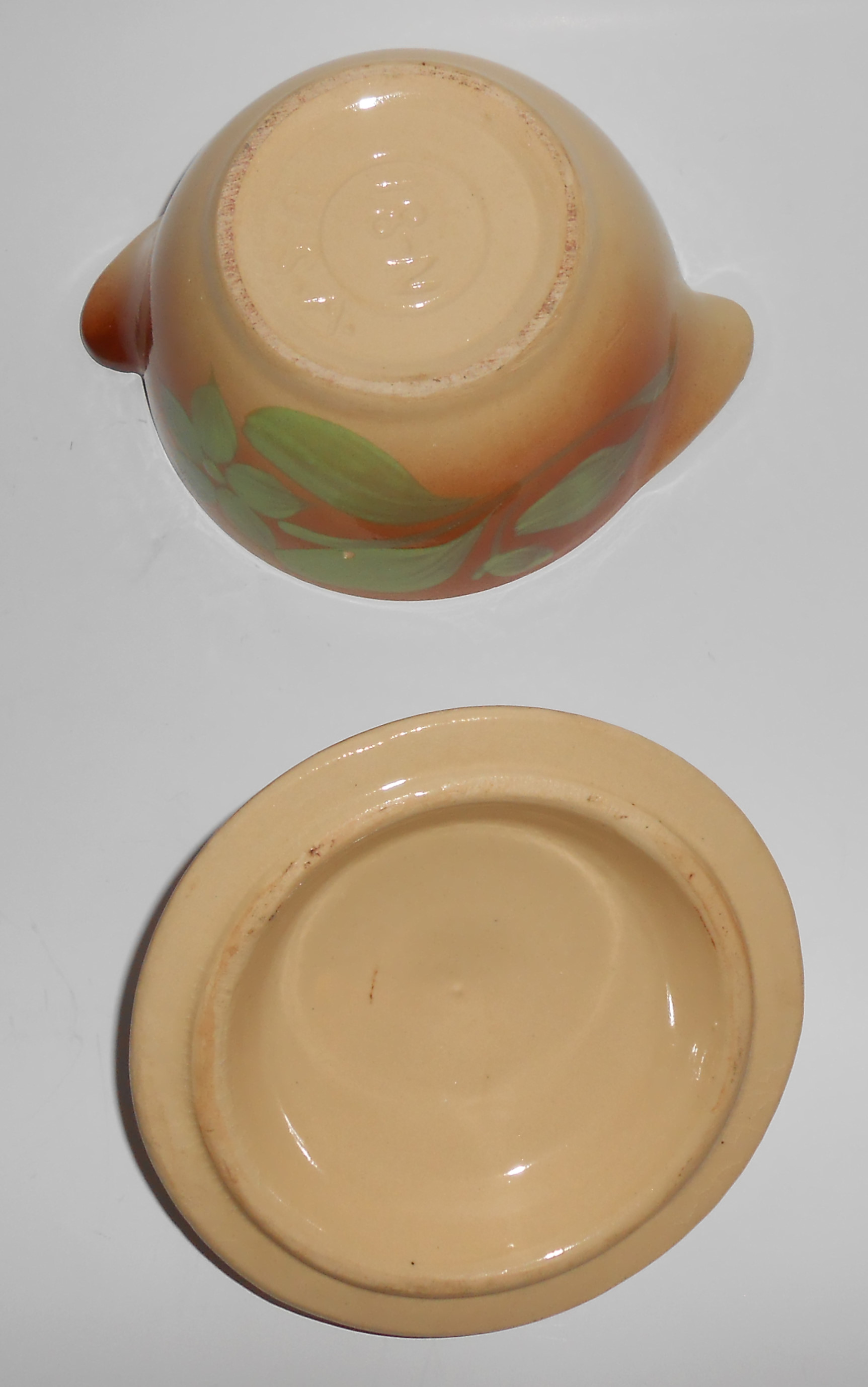 Watt Pottery Silhouette #18 Tab Casserole W/Lid!
