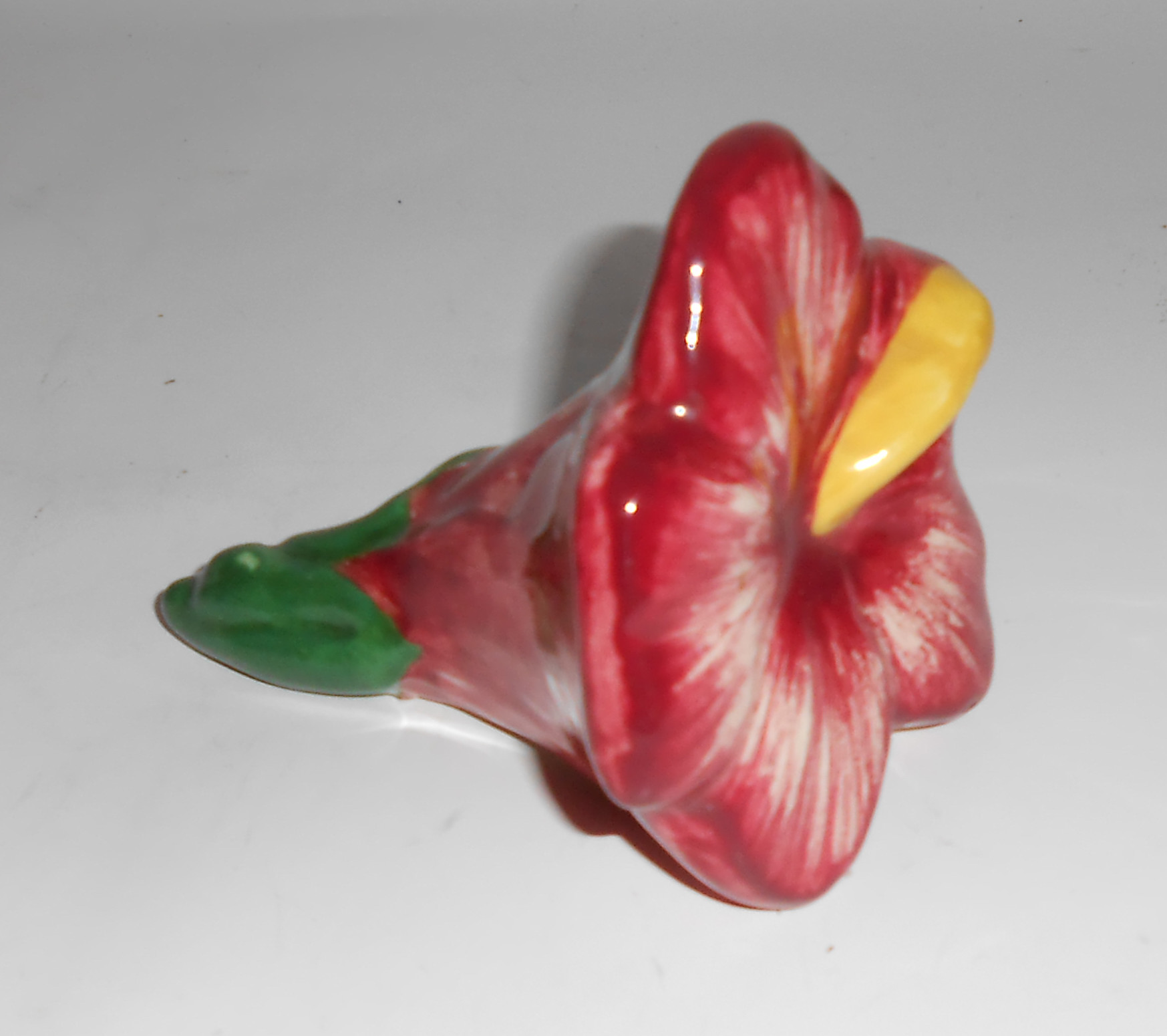 Pacific Pottery Decorated Hibiscus Shaker! MINT