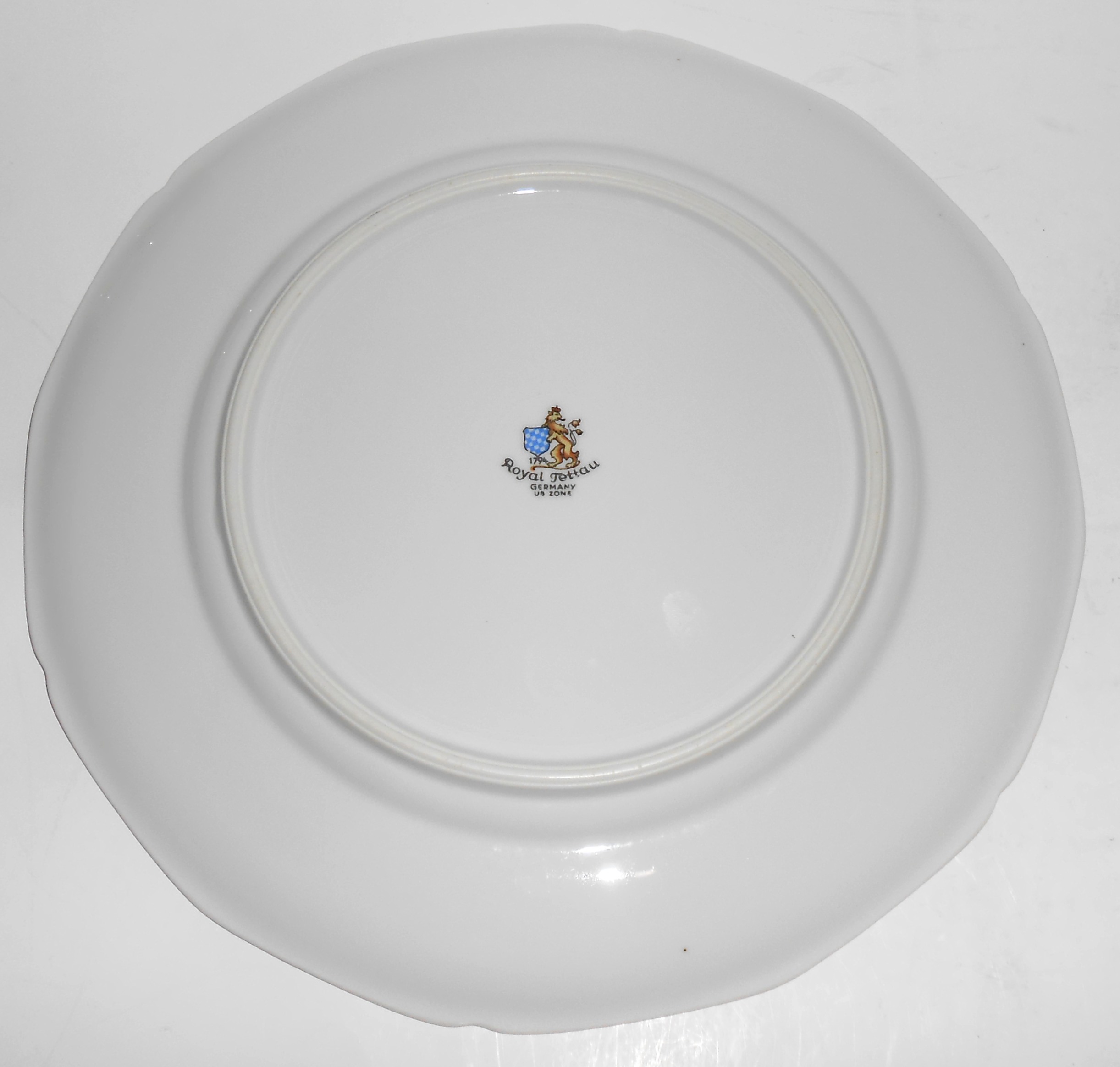 Royal Tettau Porcelain China White Rose Dinner Plate!