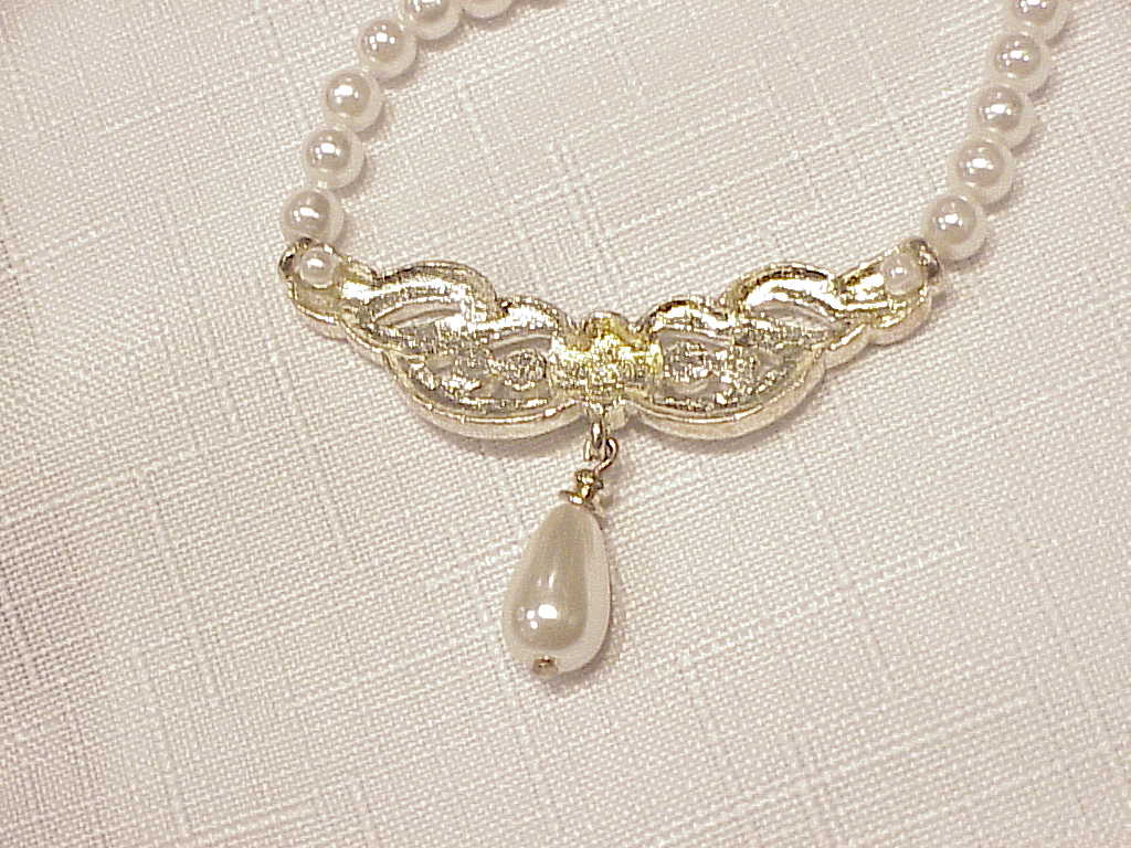 Wedding Style Pearl Choker Necklace With Rhinestone And Pearl Drop