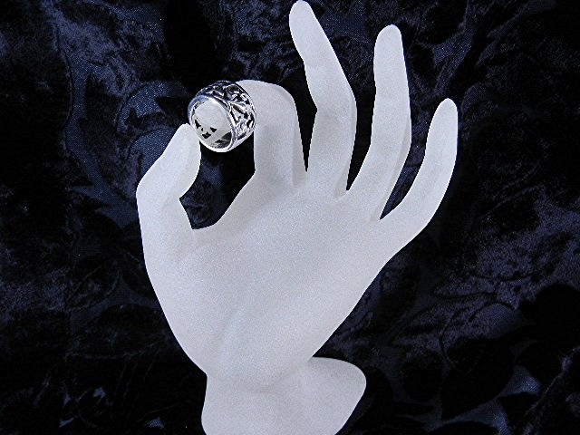 Sterling Silver Signed B Flowers Ring Thailand