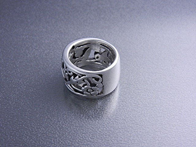 Sterling Silver Signed B Flowers Ring Thailand