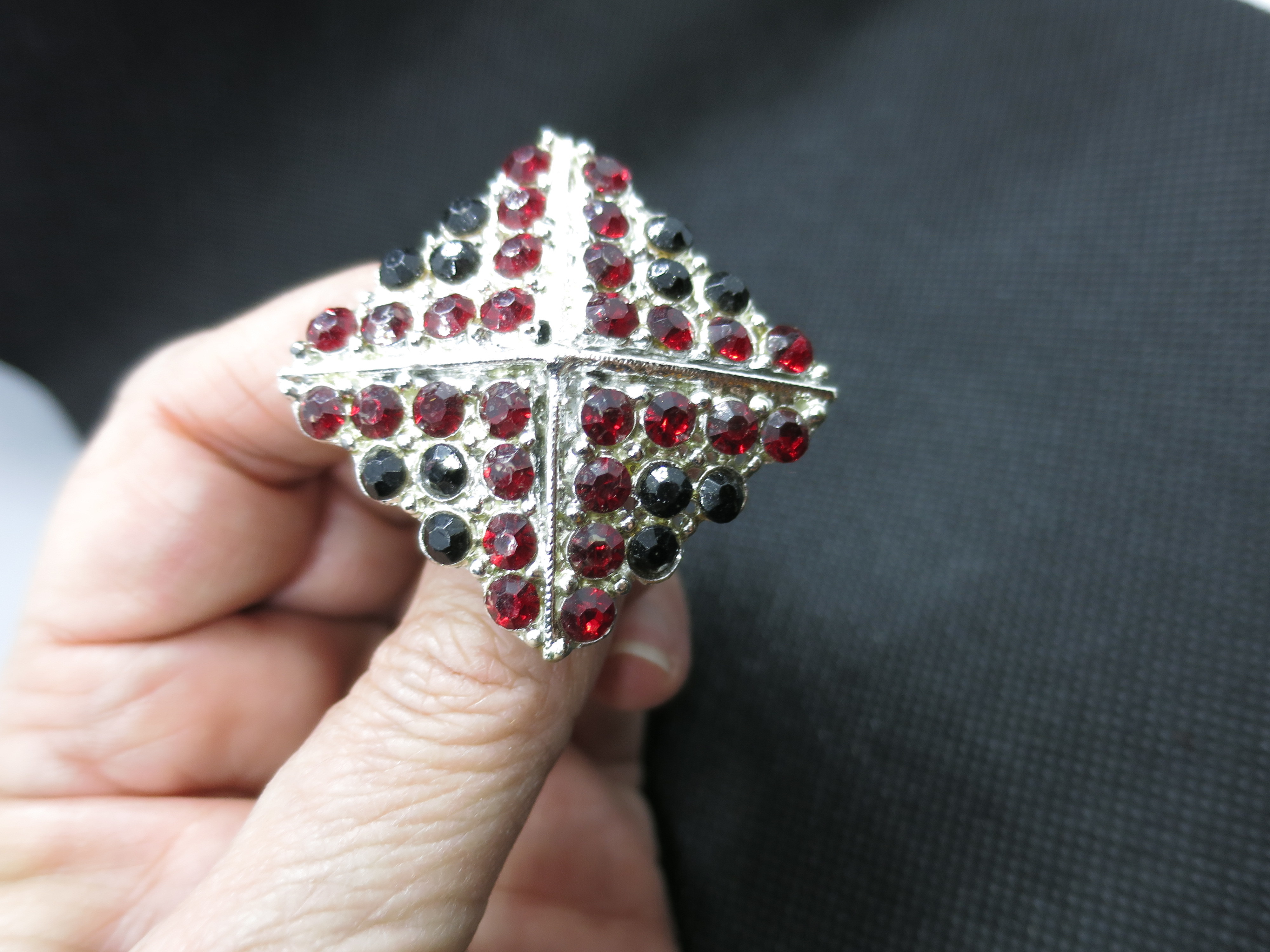 Vintage Silver Tone Brooch with red and black stones