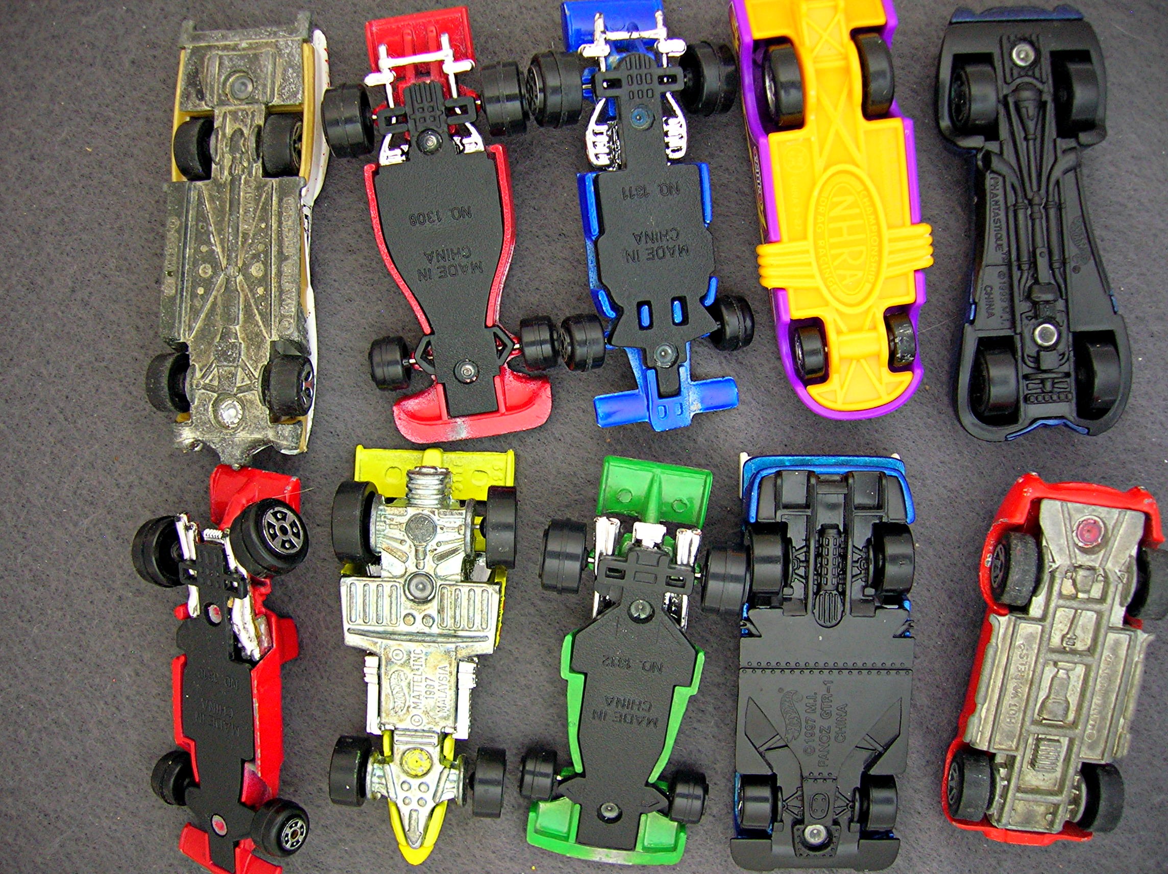 Lot #7 - 10 Diecast, Hot Wheels, styles toy vehicles