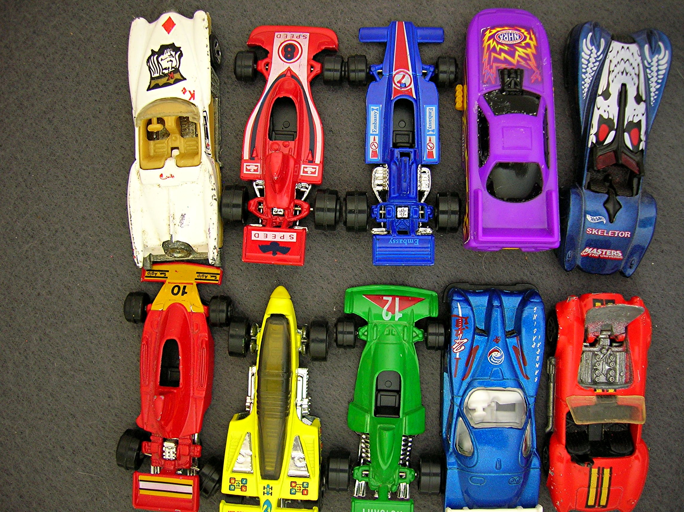 Lot #7 - 10 Diecast, Hot Wheels, styles toy vehicles