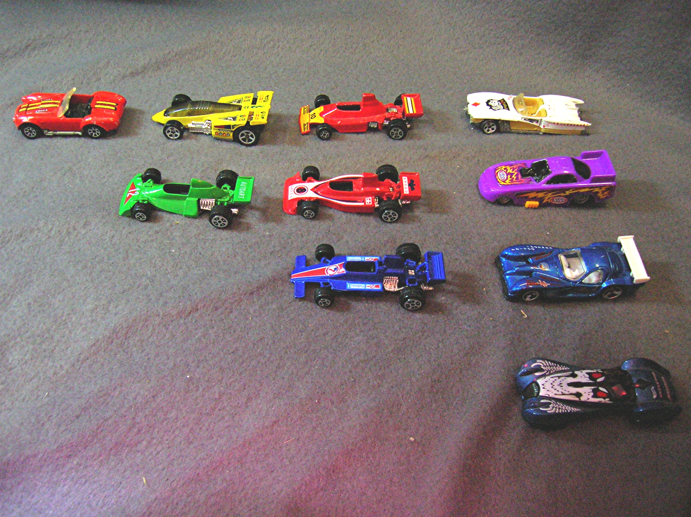Lot #7 - 10 Diecast, Hot Wheels, styles toy vehicles