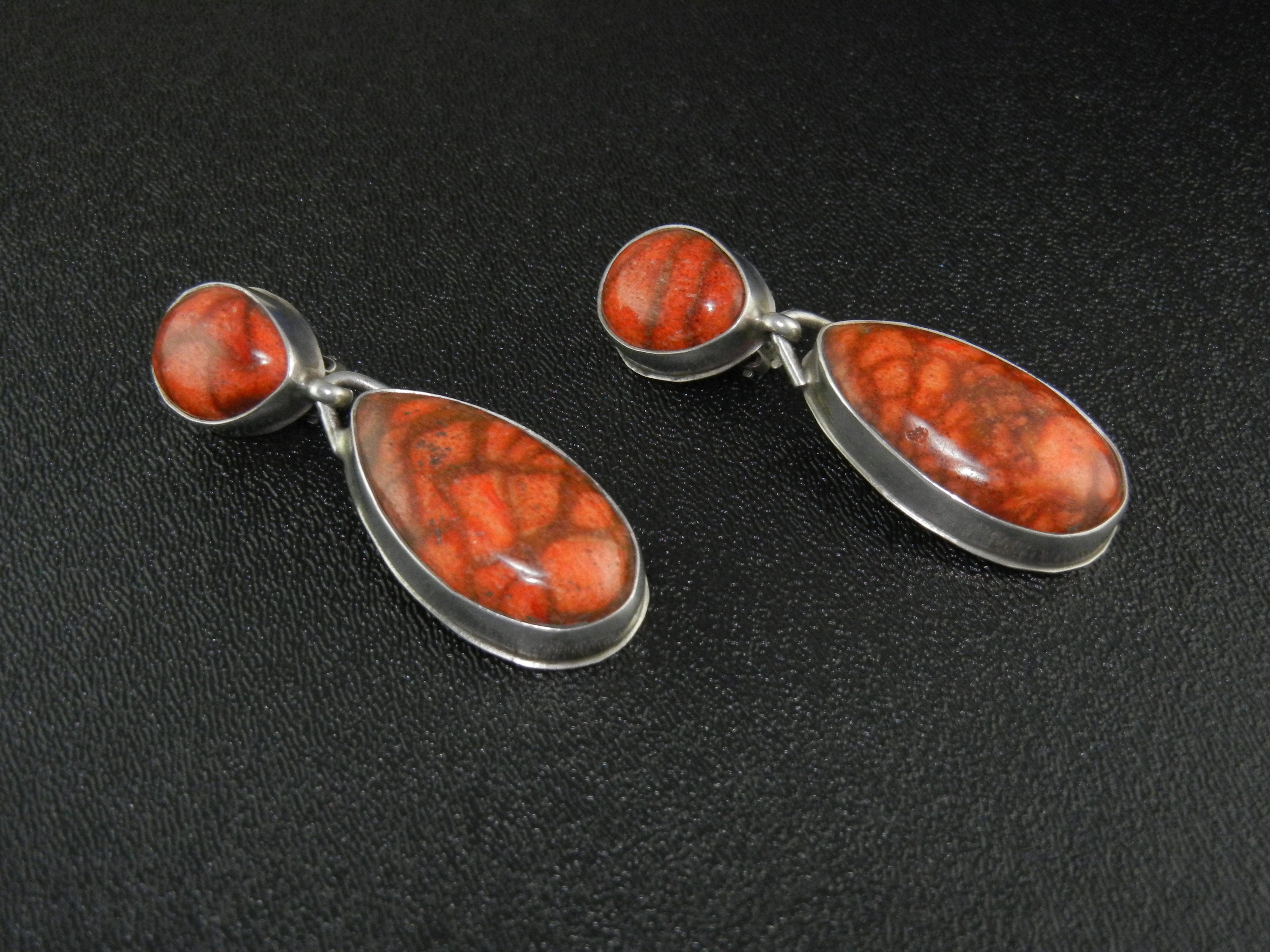 David Troutman Sterling Silver Apple Coral Clip Earring