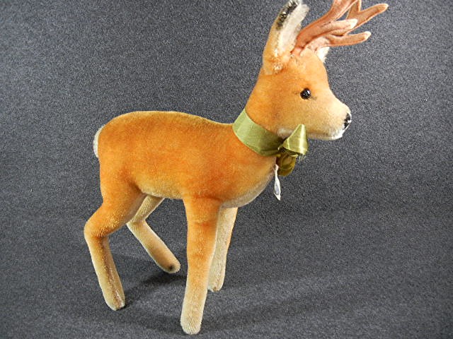 Steiff Vintage Buck Deer, 12 inches with tags