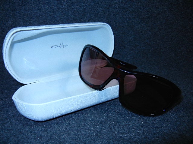 Oakley Speechless Red Tortoise Sunglasses 03-583
