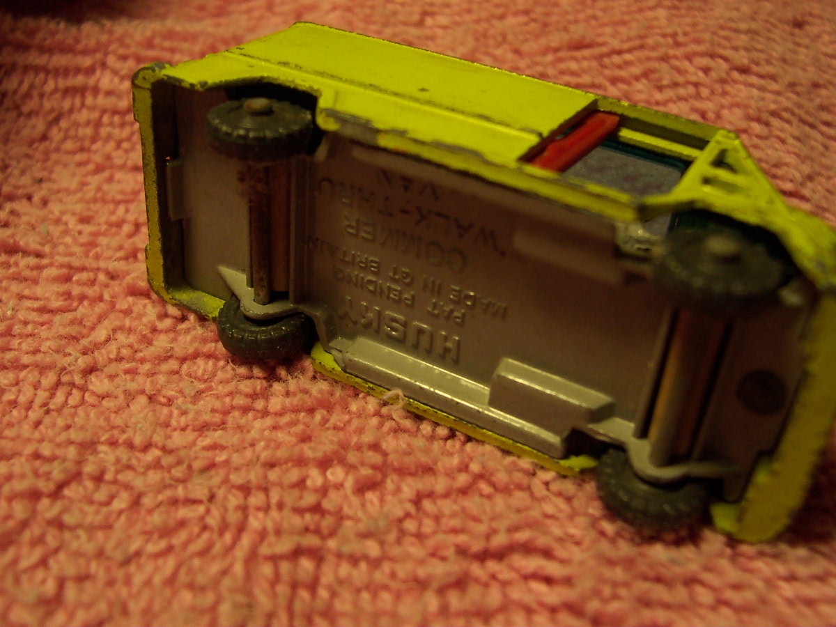 Husk, Die Cast Commer Walk Thru Van
