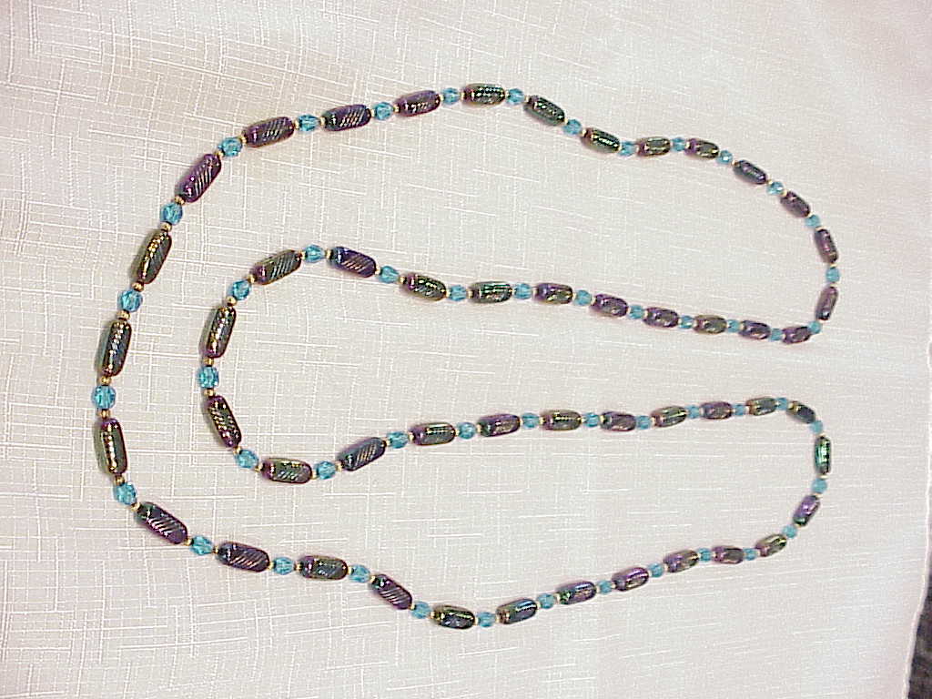 Vintage Iridescent Purple Blue Carnival Or Peacock Glass Bead Necklace