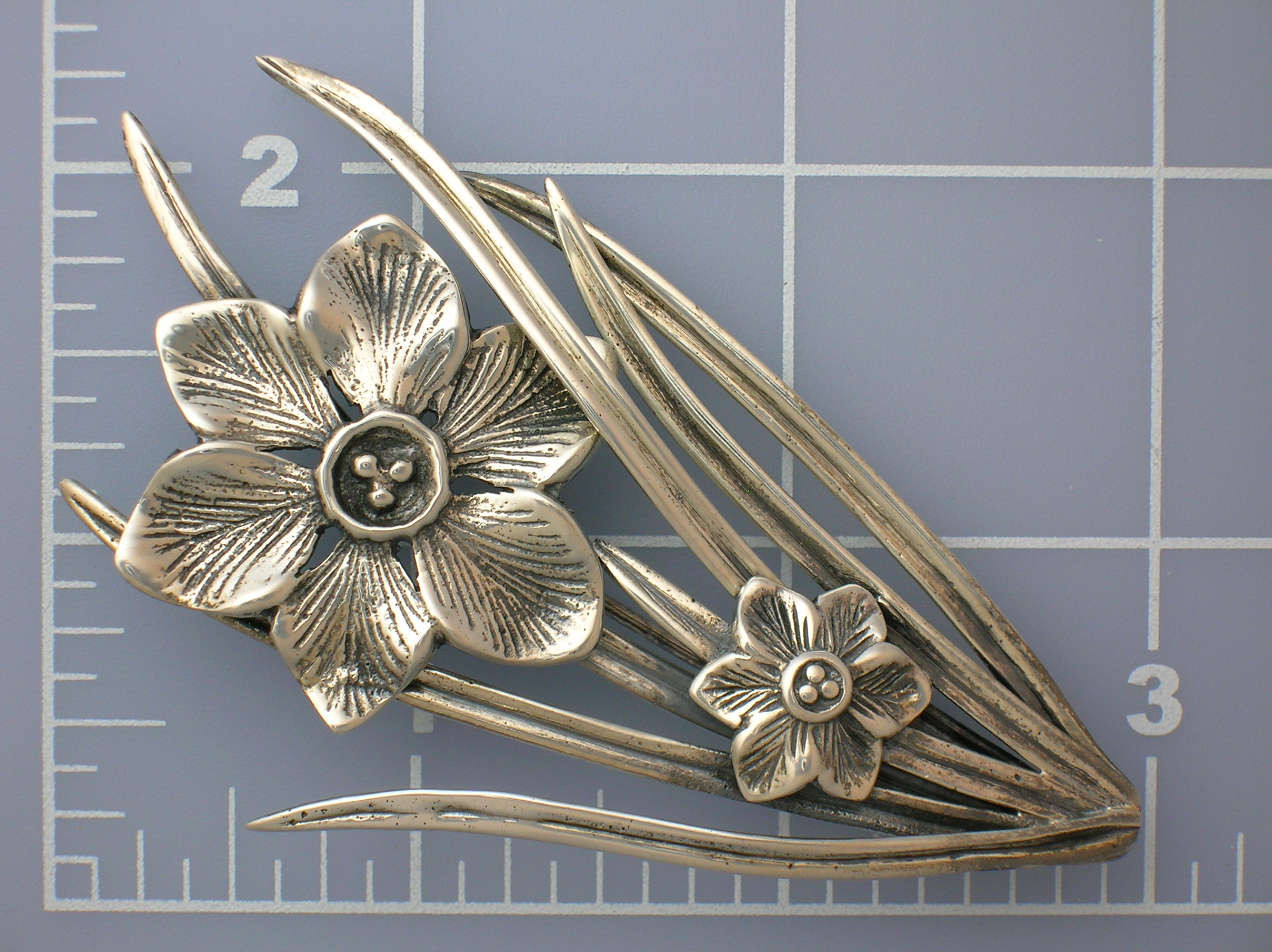 PARENTI Sterling Silver Flower Brooch Pin