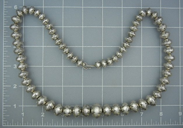 Navajo Pearls Sterling Silver Necklace 25 inches 126 Gr
