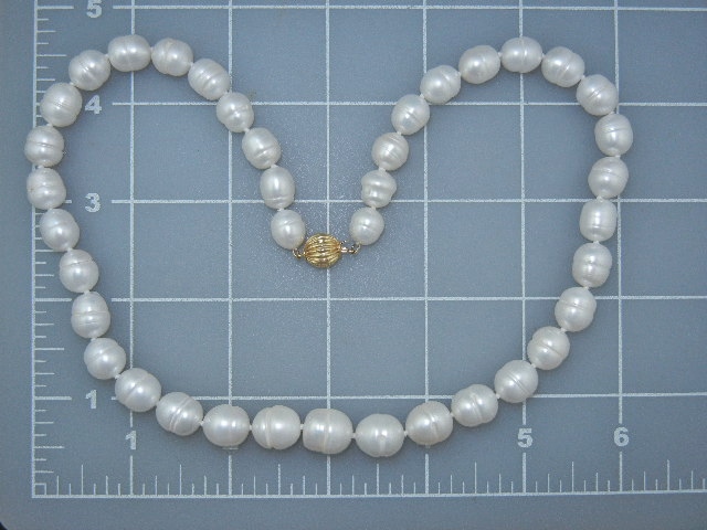 14K Gold Clasp Freshwater Pearls Necklace
