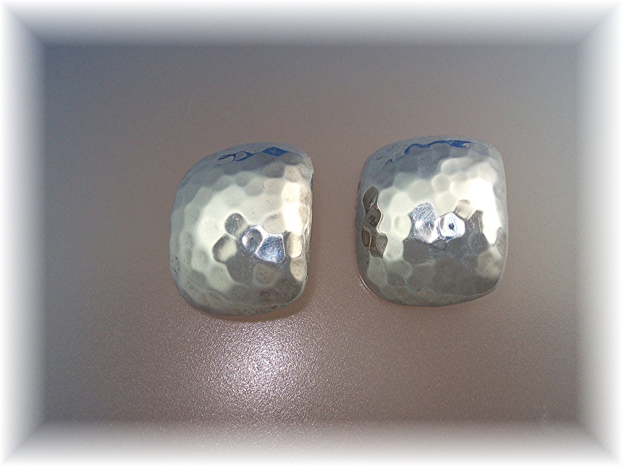 Taxco Mexico Sterling Silver Large Dimpled Clip Earring
