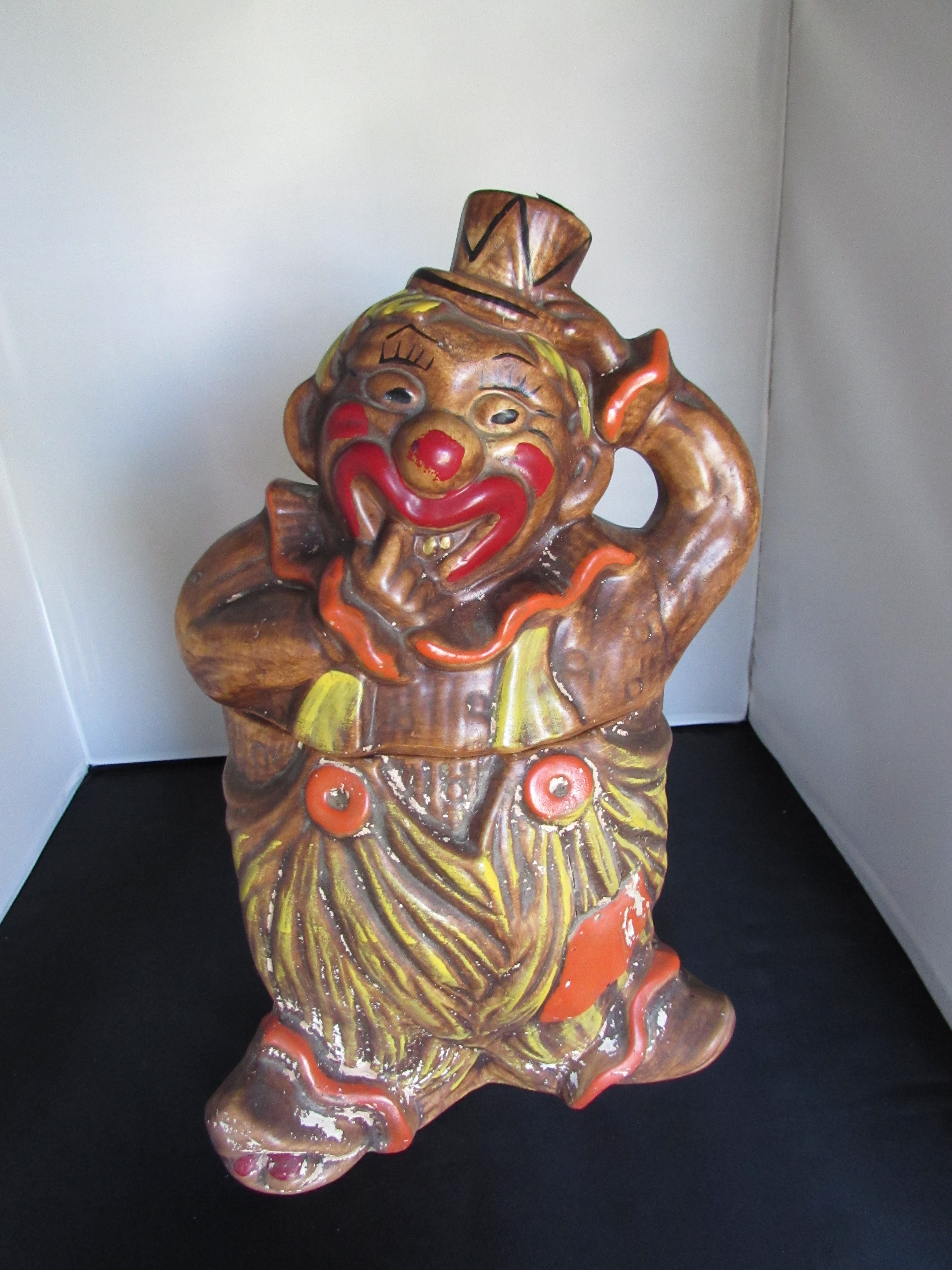California Originals Big Dumb Clown Cookie Jar marked 213