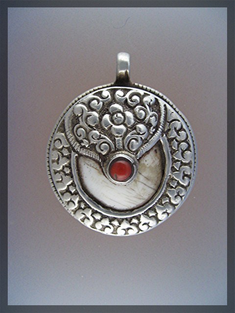 Silver Pendant Tibet Coral Shell Friendship Monkey