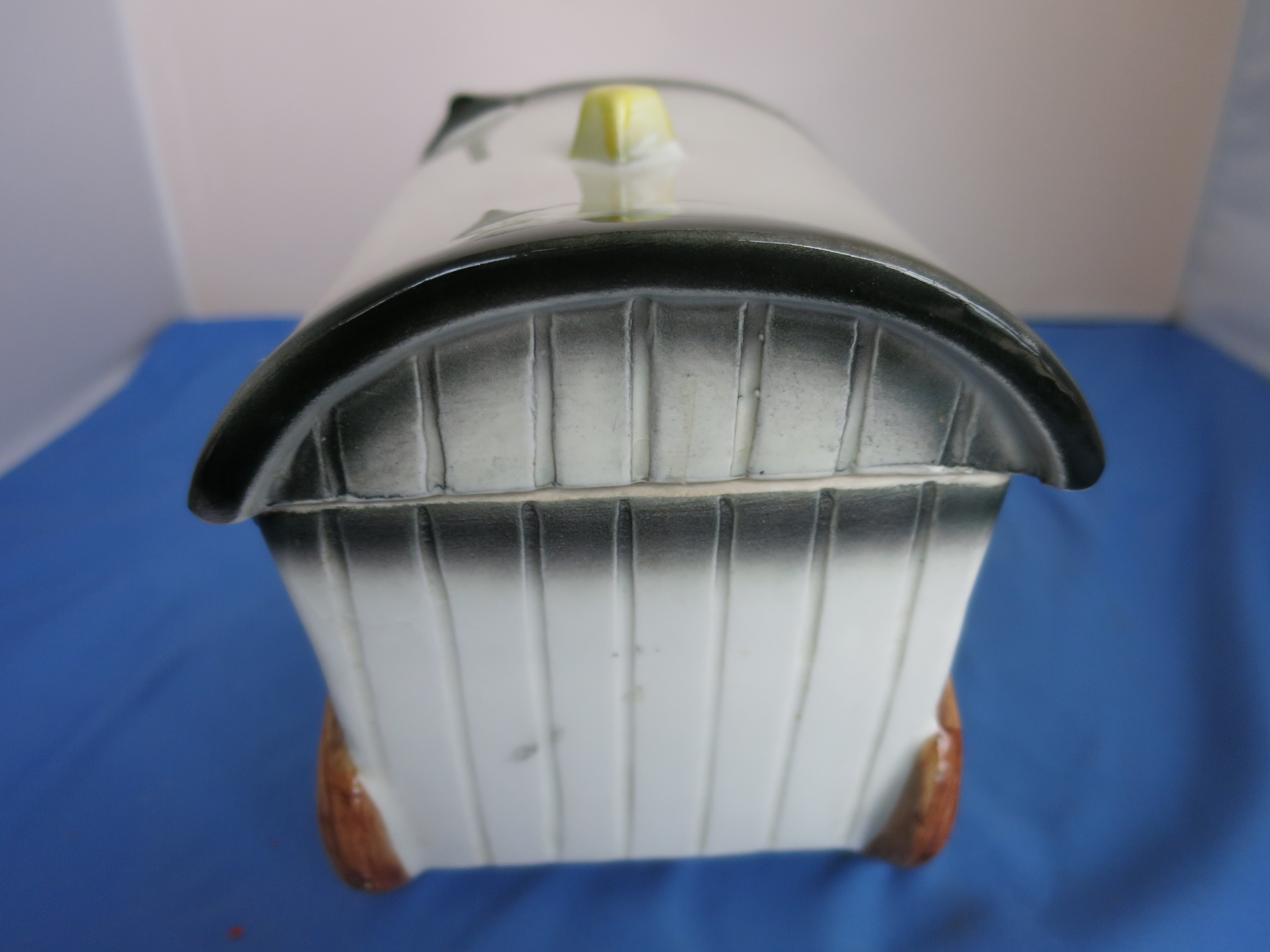 Covered Wagon Stagecoach Cookie Jar Chase Japan 1950s