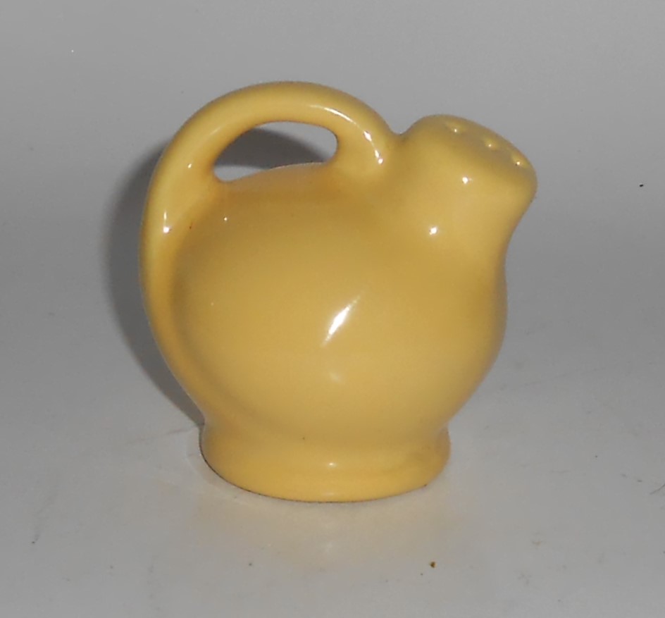 Metlox Pottery Poppy Trail Series 200 Yellow 234B Pepp