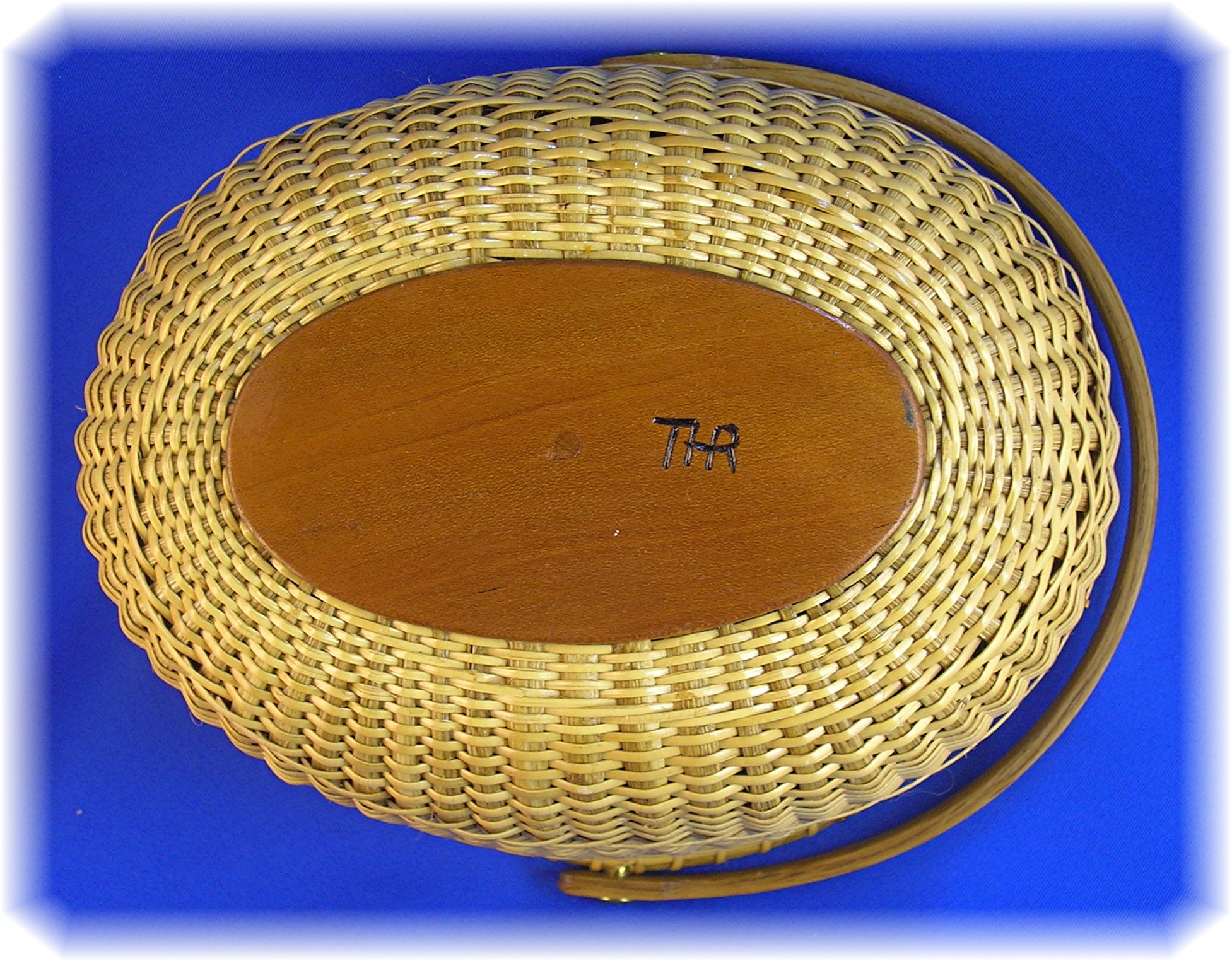 Nantucket Basket Signed 'Thr' Oval