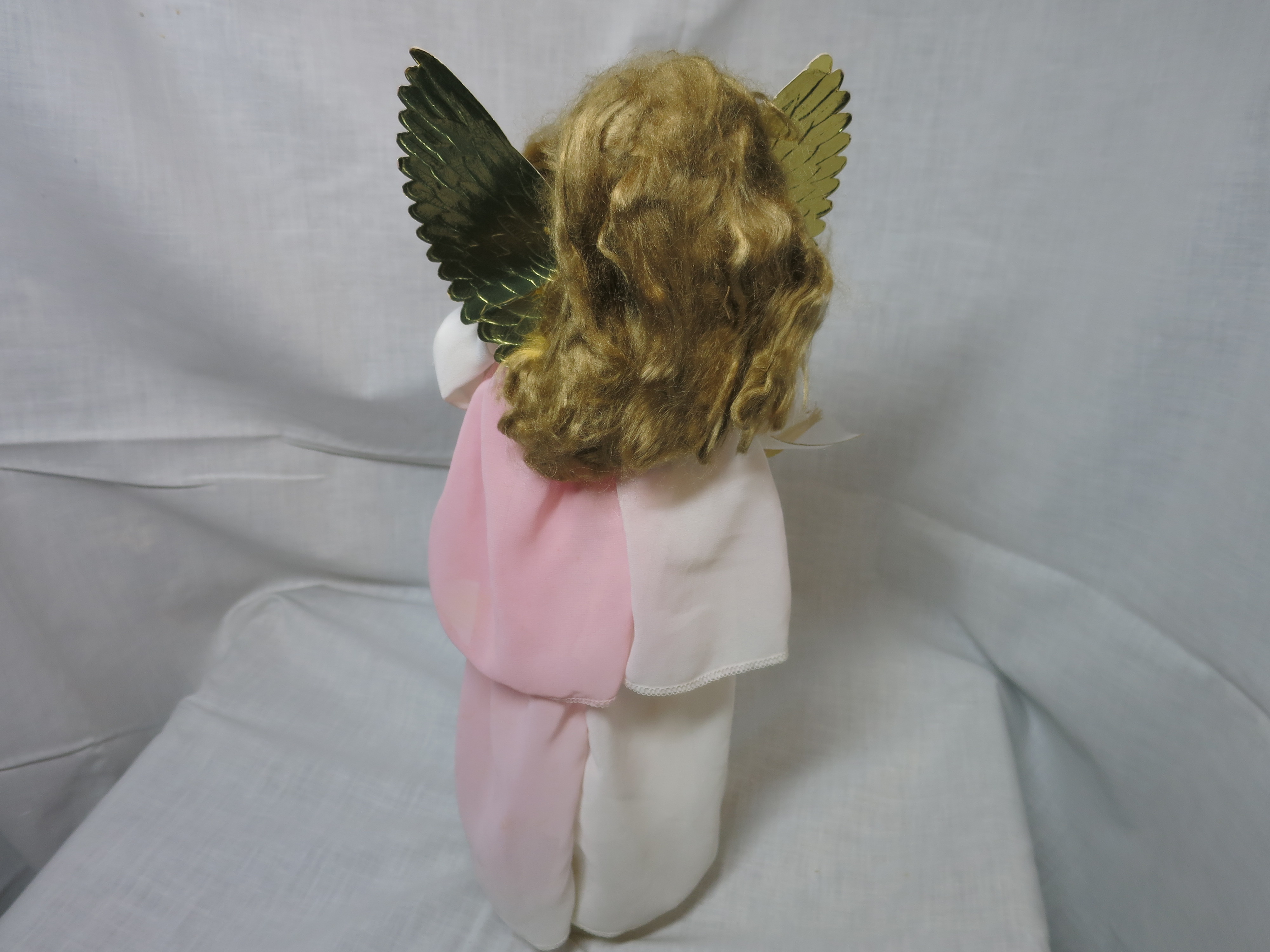 Buyers Choice Tree Topper Caroler Angel Gold Wings
