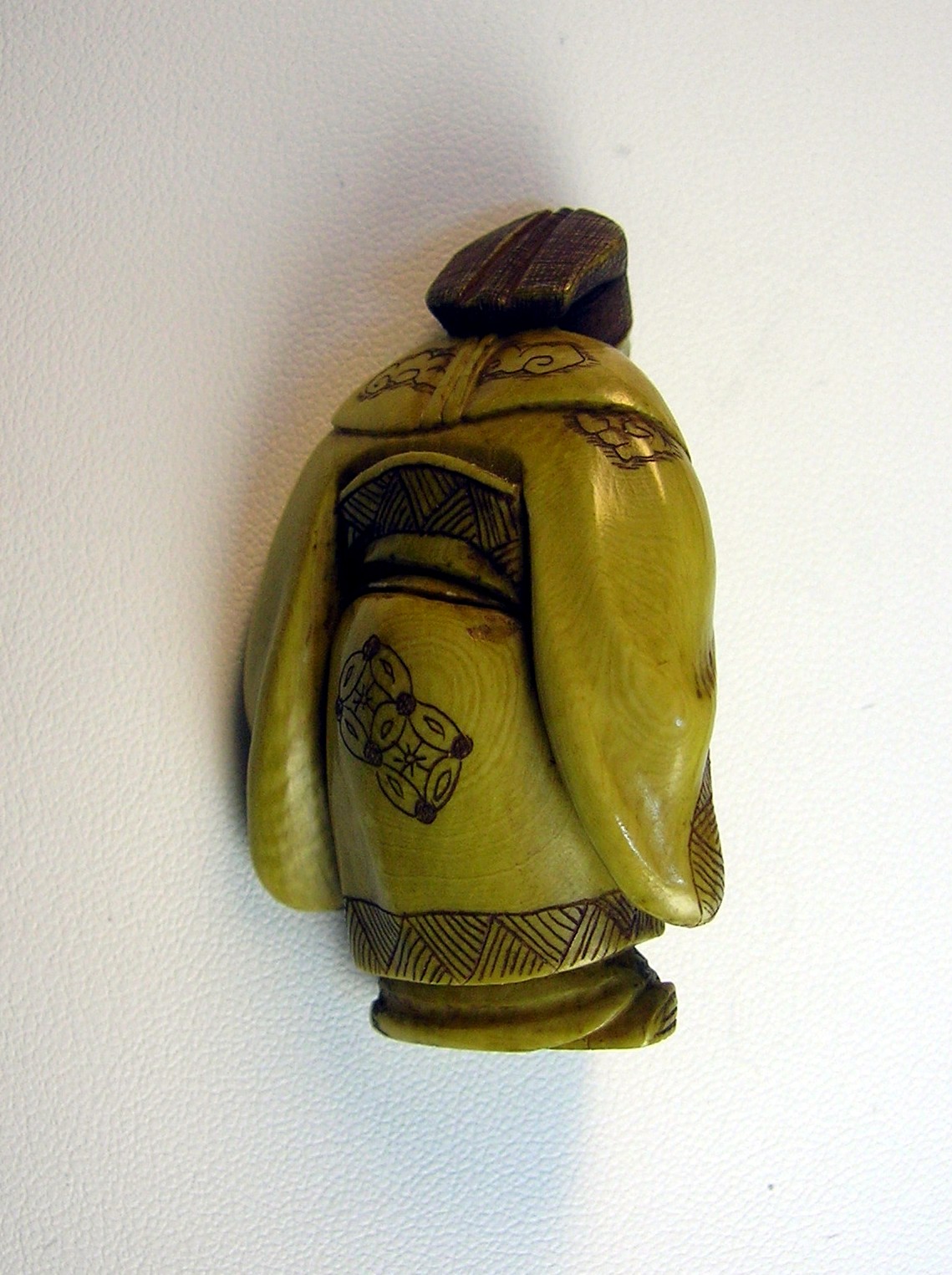 Small Bearded Ivory Signed Oriental Figurine