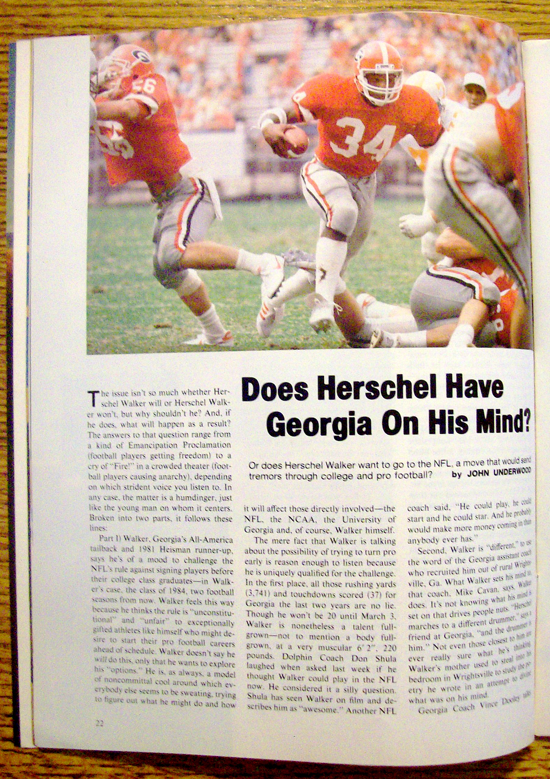Sports Illustrated Magazine-Mar 1, 1982-Herschel Walker