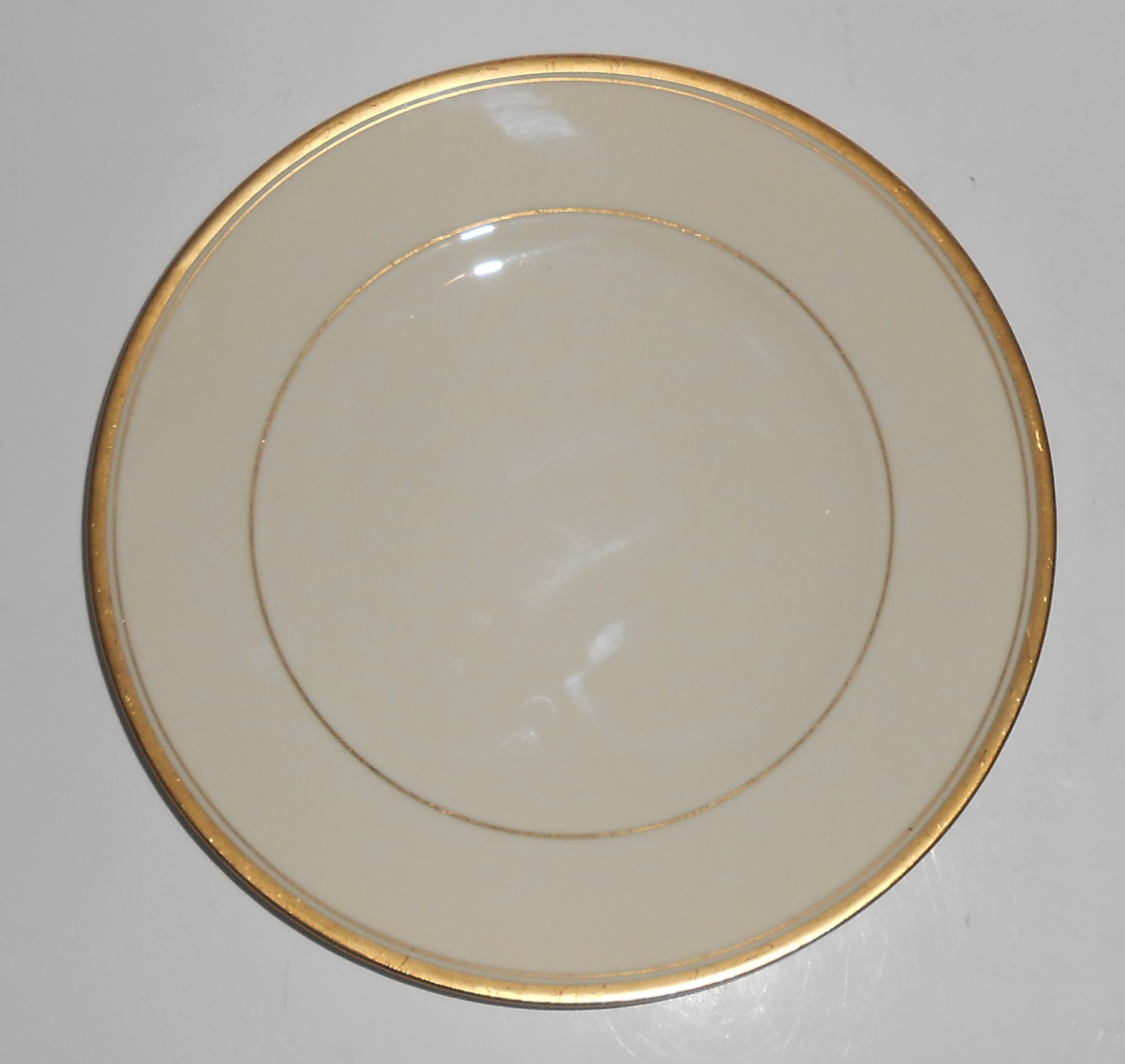 Syracuse China Monticello Gold Band Dinner Plate