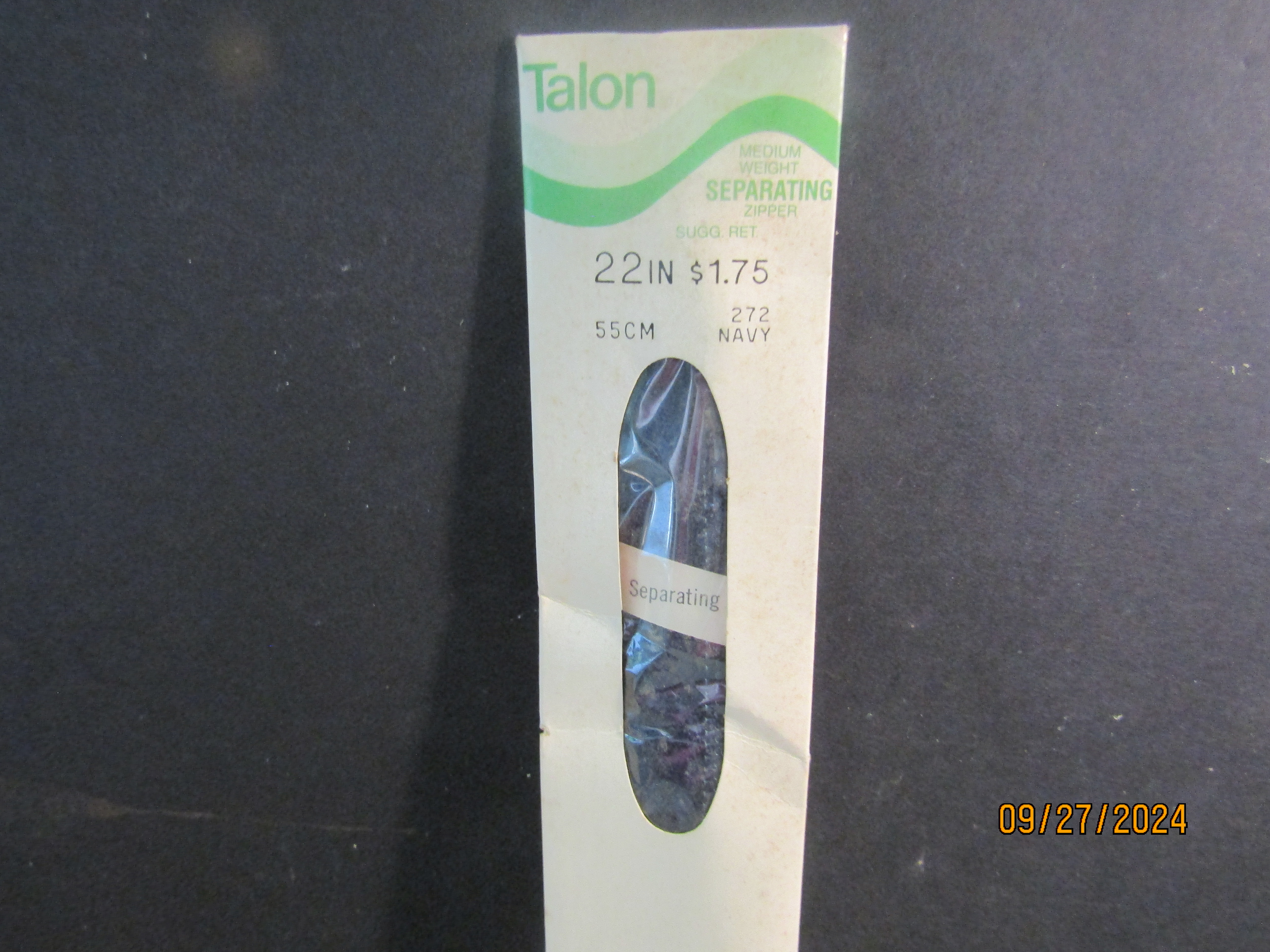 Talon Navy Medium Weight 22" Separating Zipper