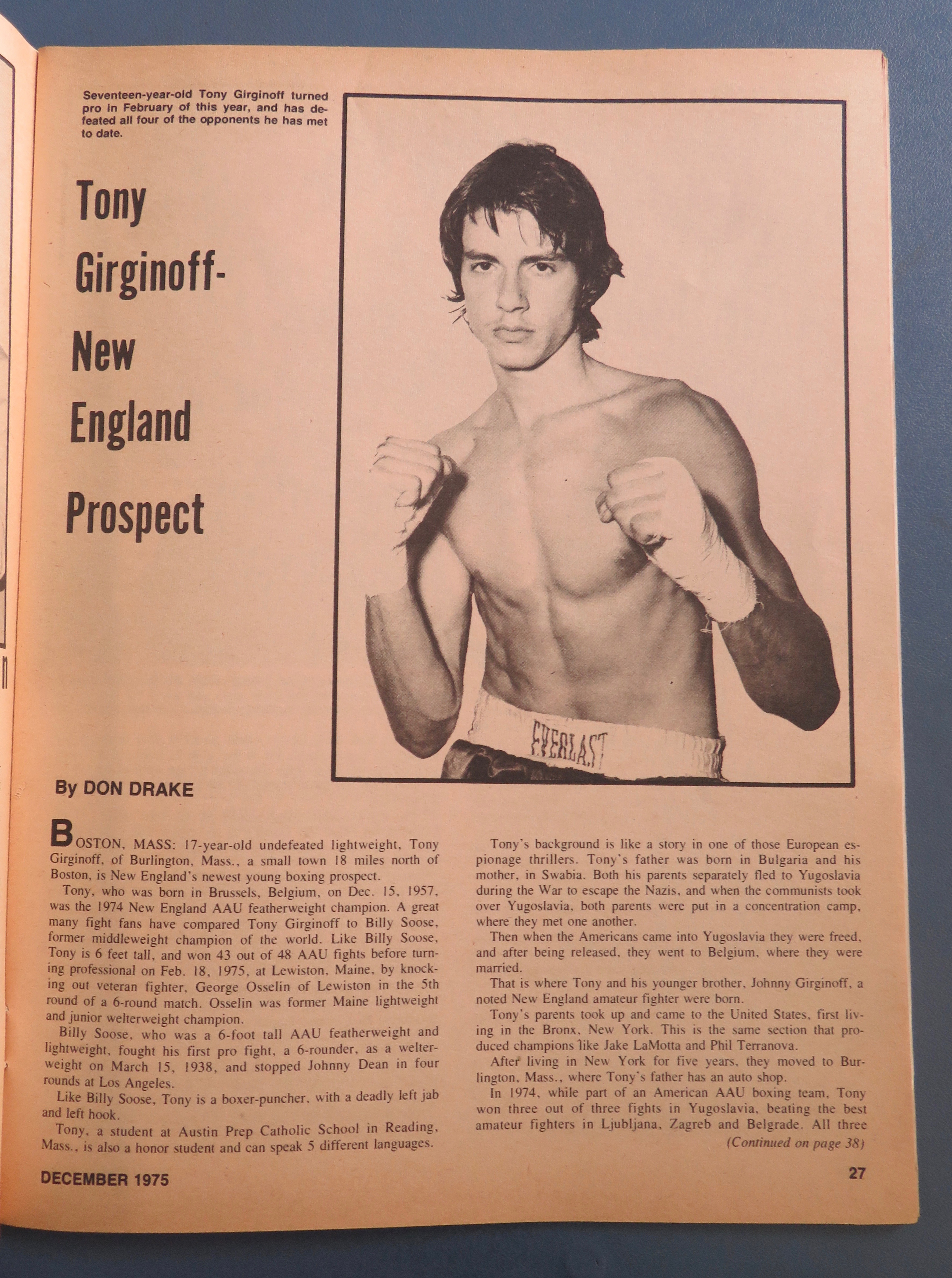 The Ring Magazine December 1975 Ali-Frazier Super Fite
