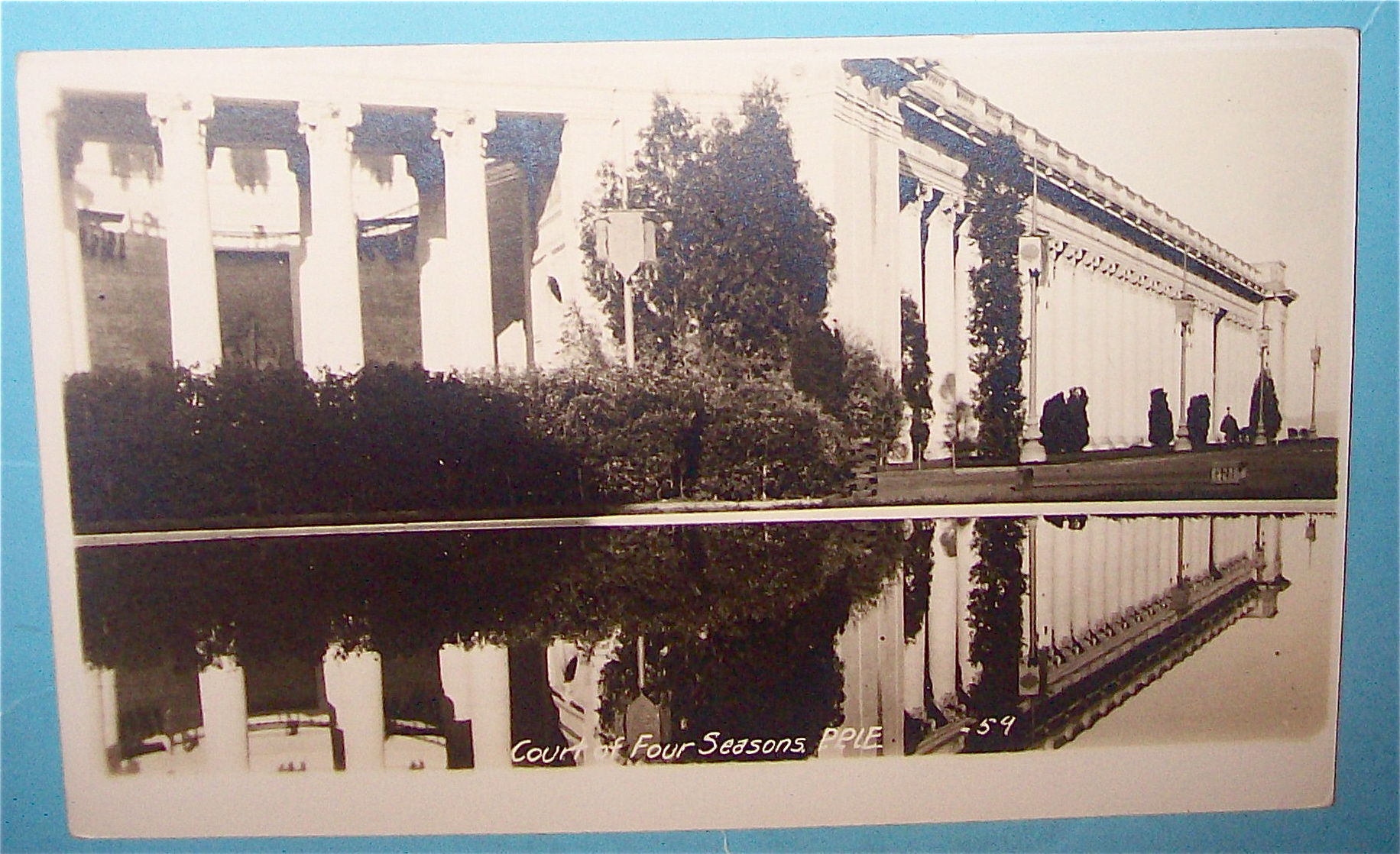 Court Of Four Seasons Postcard (Pan Pac Intl Expo)