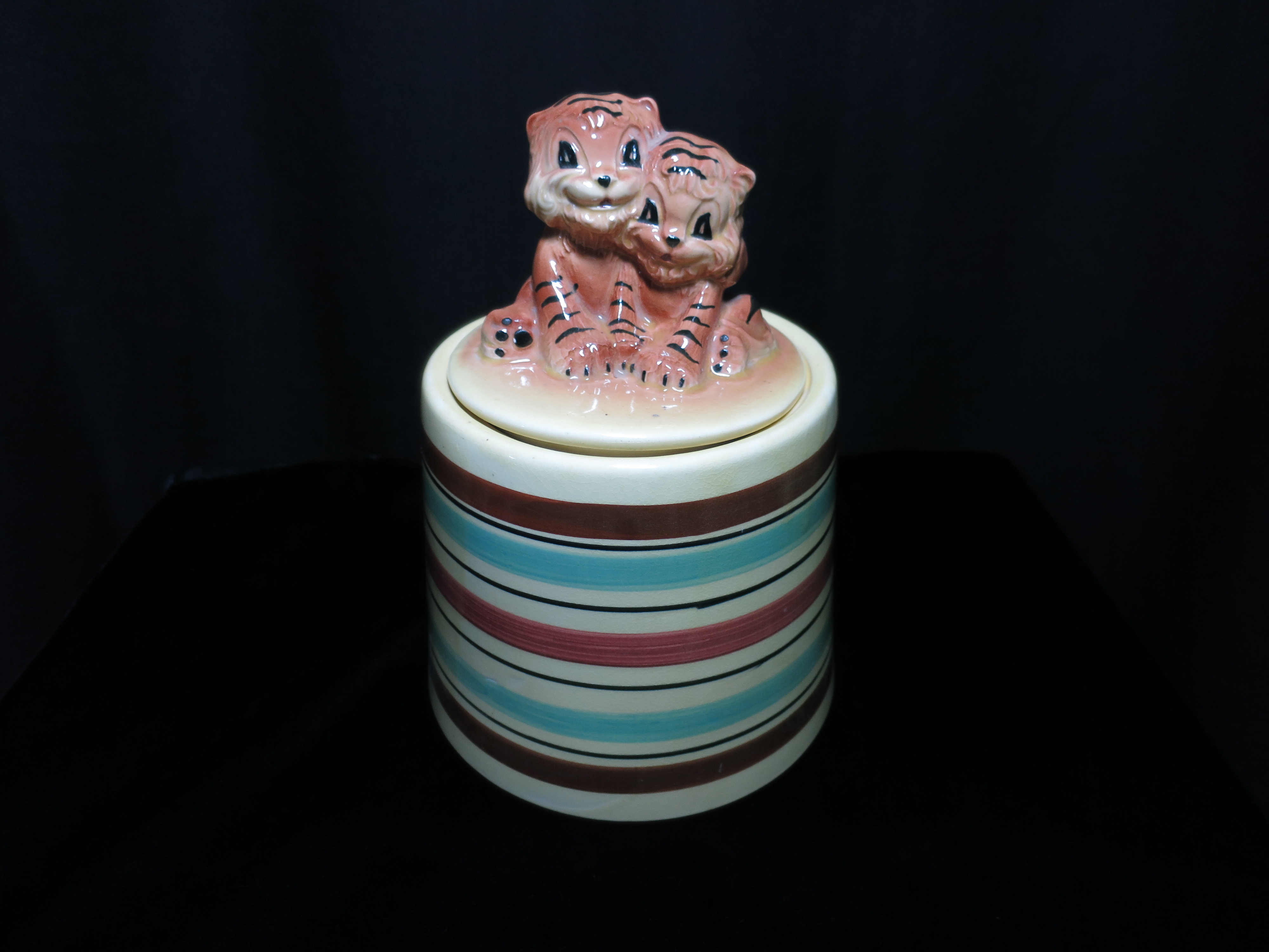 Robinson Ransbottom Tiger Cubs Cookie Jar Roseville
