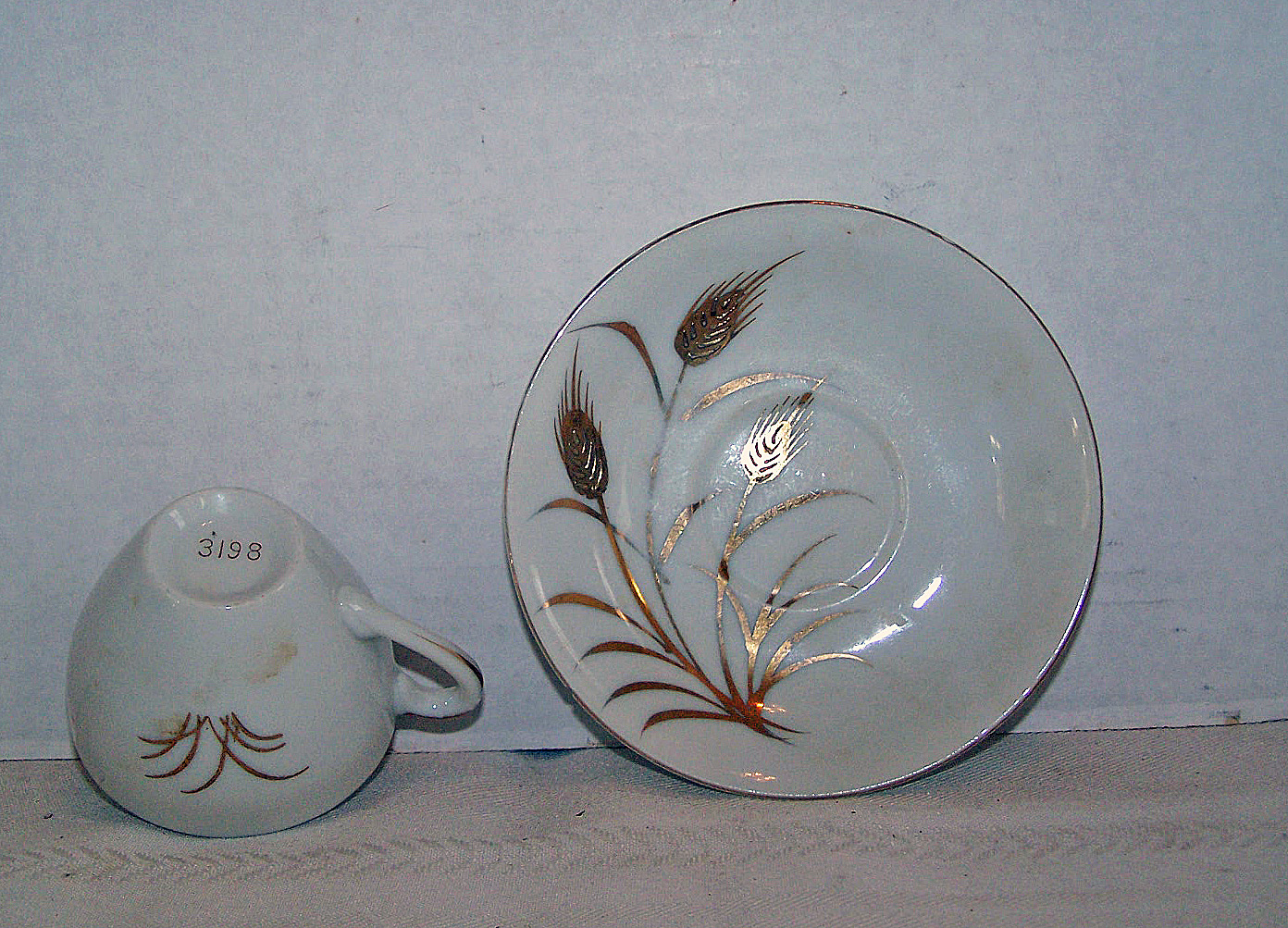 4 Cups & Saucers Demitasse Sets, Shafts of Wheat Design